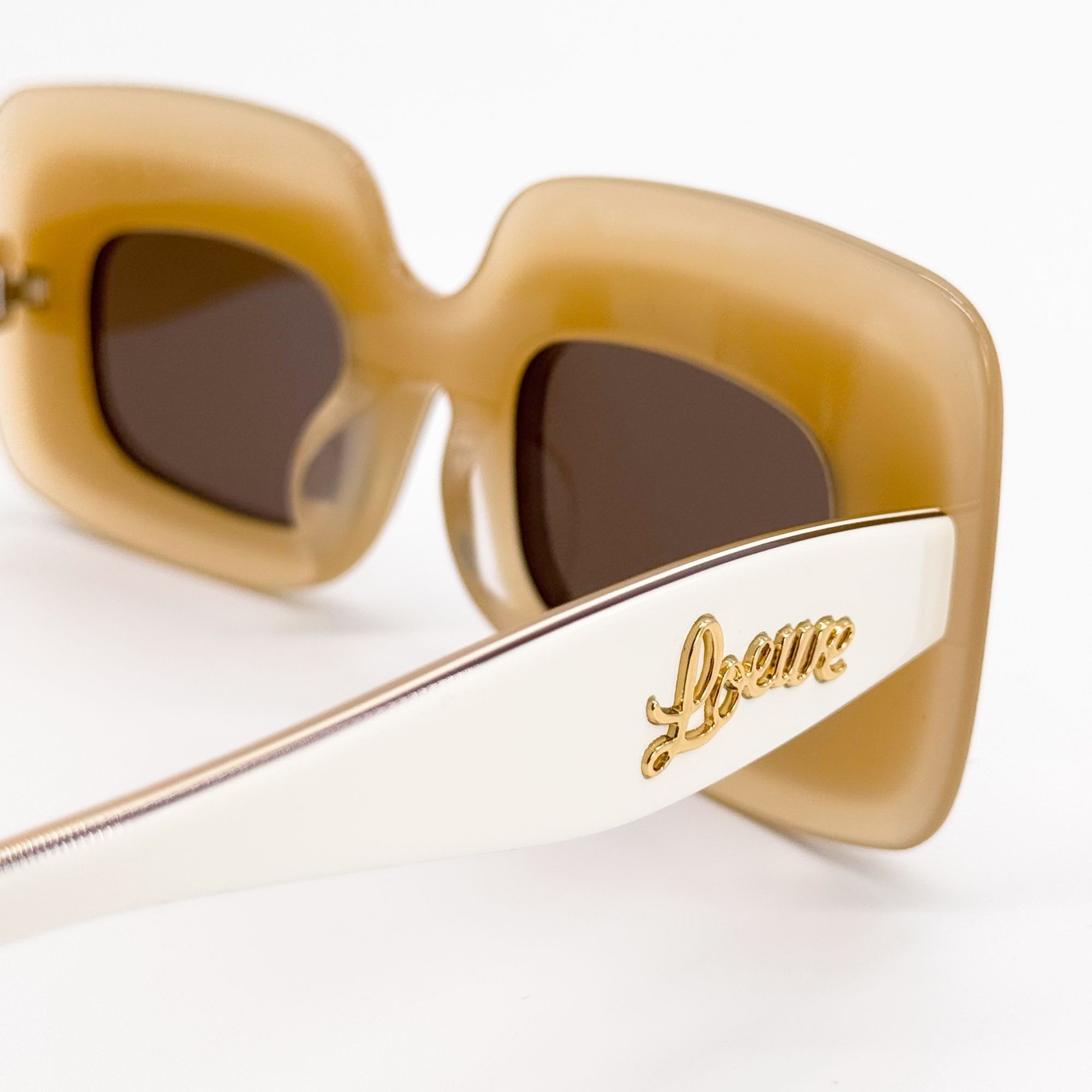 NEW LW40139U 25E, LOEWE SUNGLASSES SQUARE WHITE CREAM EYEWEA