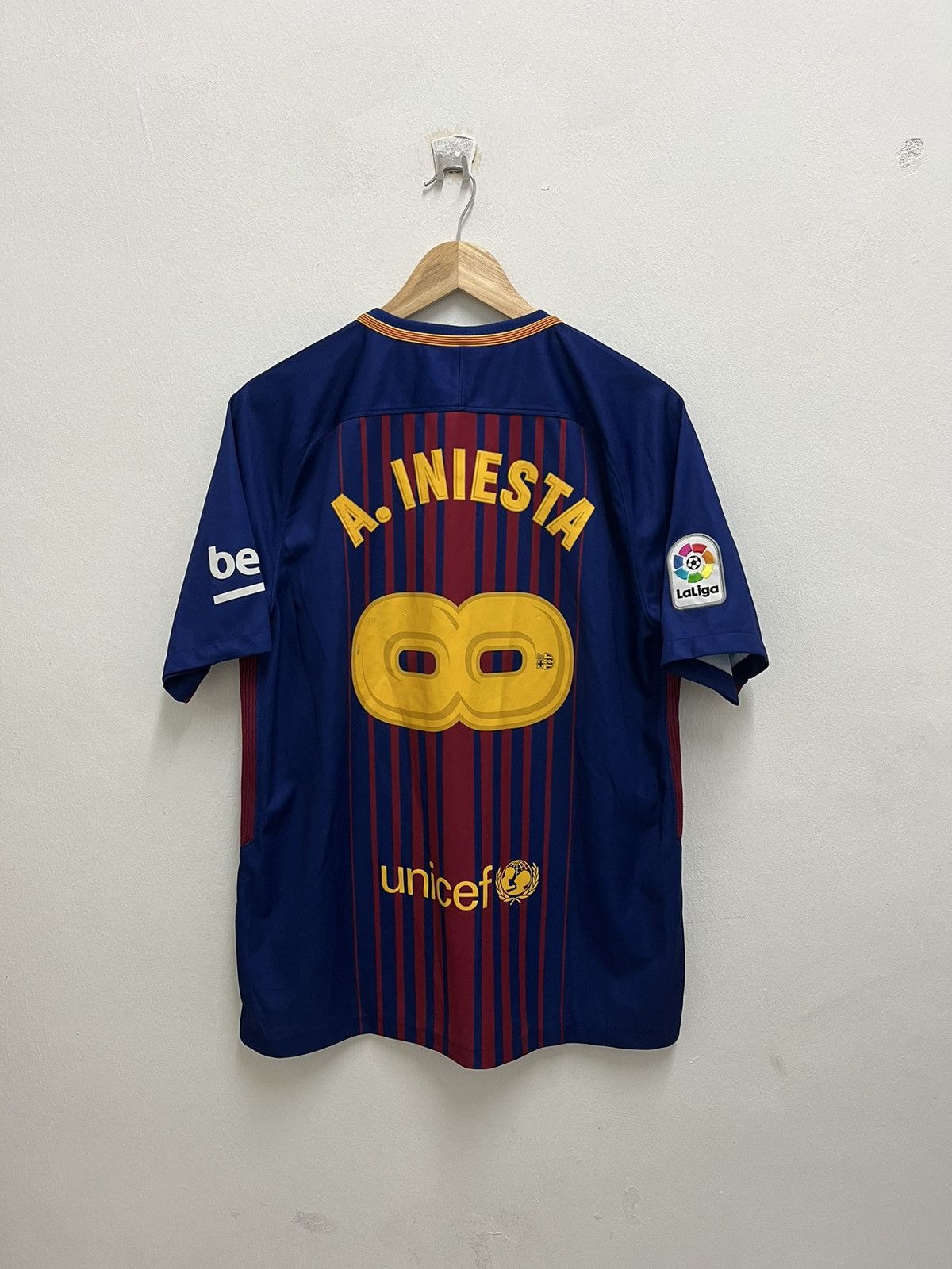 Nike SPECIAL EDITION‼️ Barcelona 2017/18 Iniesta Infinity Jersey Size US L / EU 52-54 / 3 - 1 Thumbnail