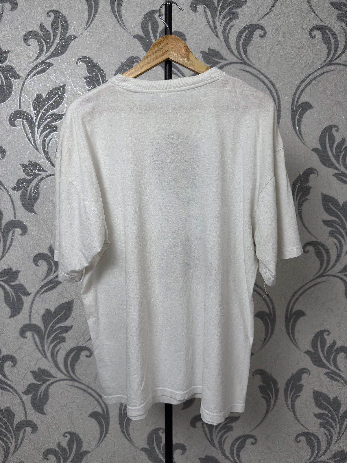 Vintage Vintage Alien T-Shirt Size US XXL / EU 58 / 5 - 11 Thumbnail