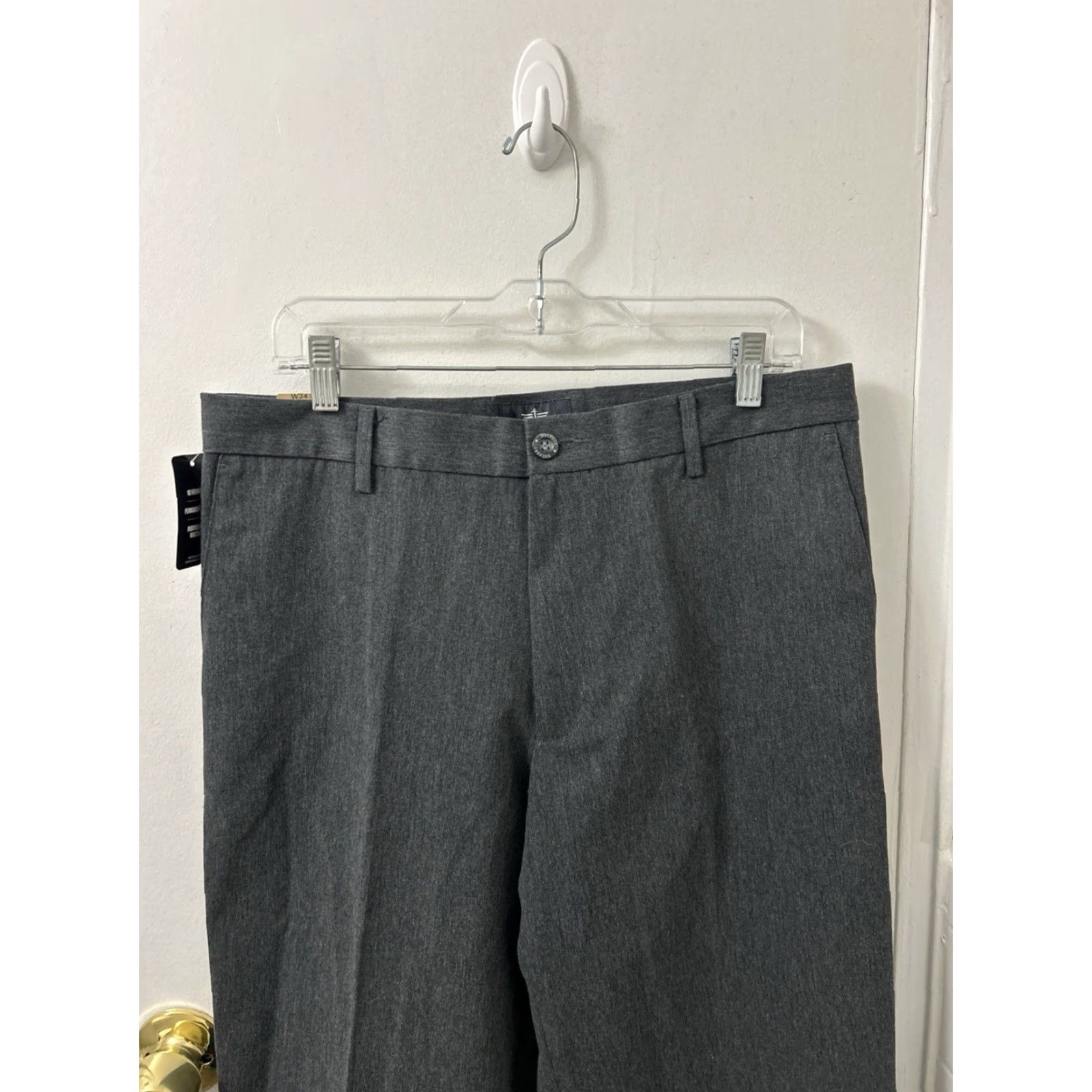 Dockers DOCKERS Signature Khaki Pants Mens 34x32 Gray Straight Flat Front NWT Size US 34 / EU 50 - 7 Thumbnail