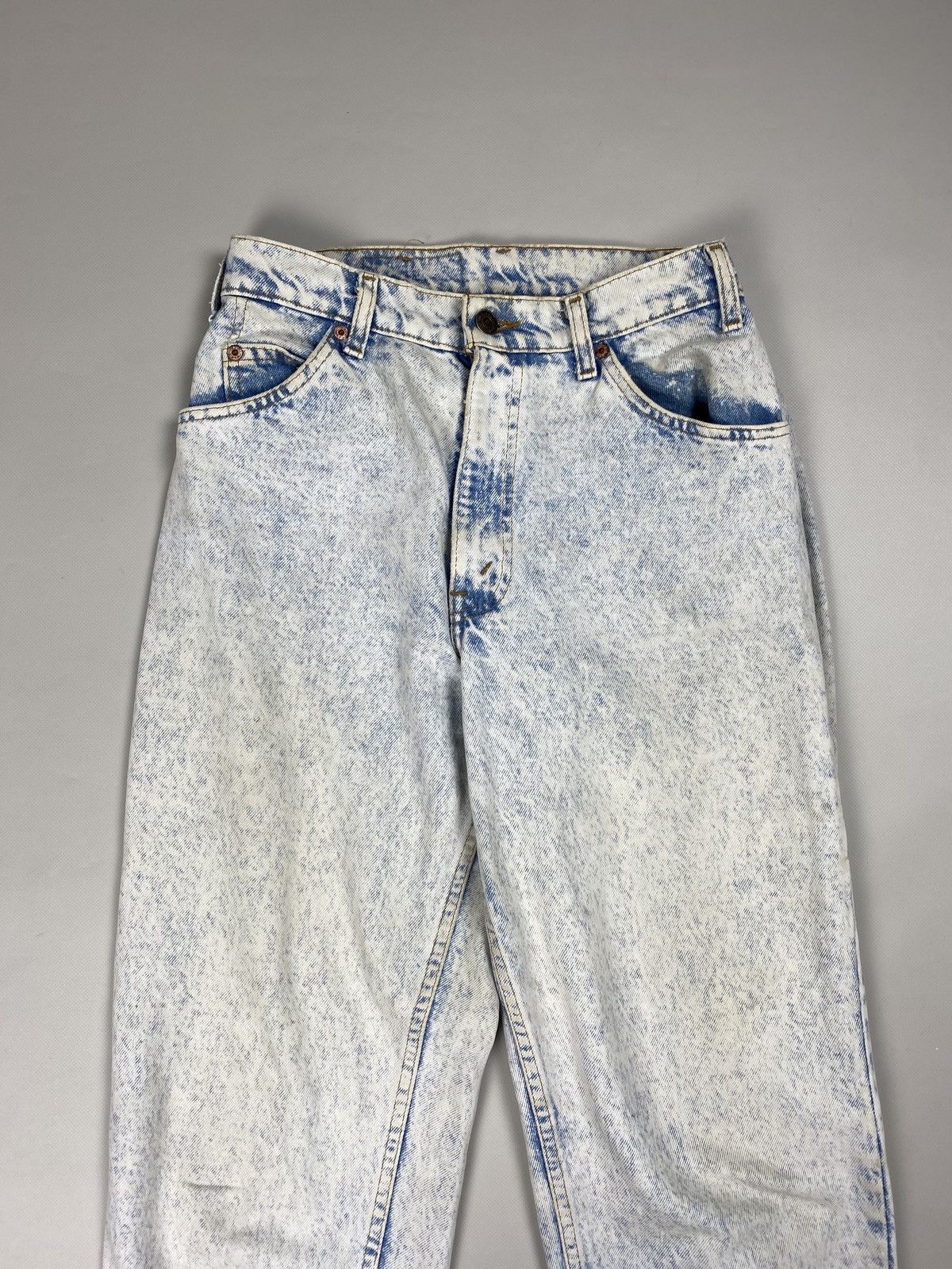 Levi's × Vintage VTG 90s Levi’s 550 men’s light blue jeans size 32 30 USA Size US 32 / EU 48 - 6 Thumbnail