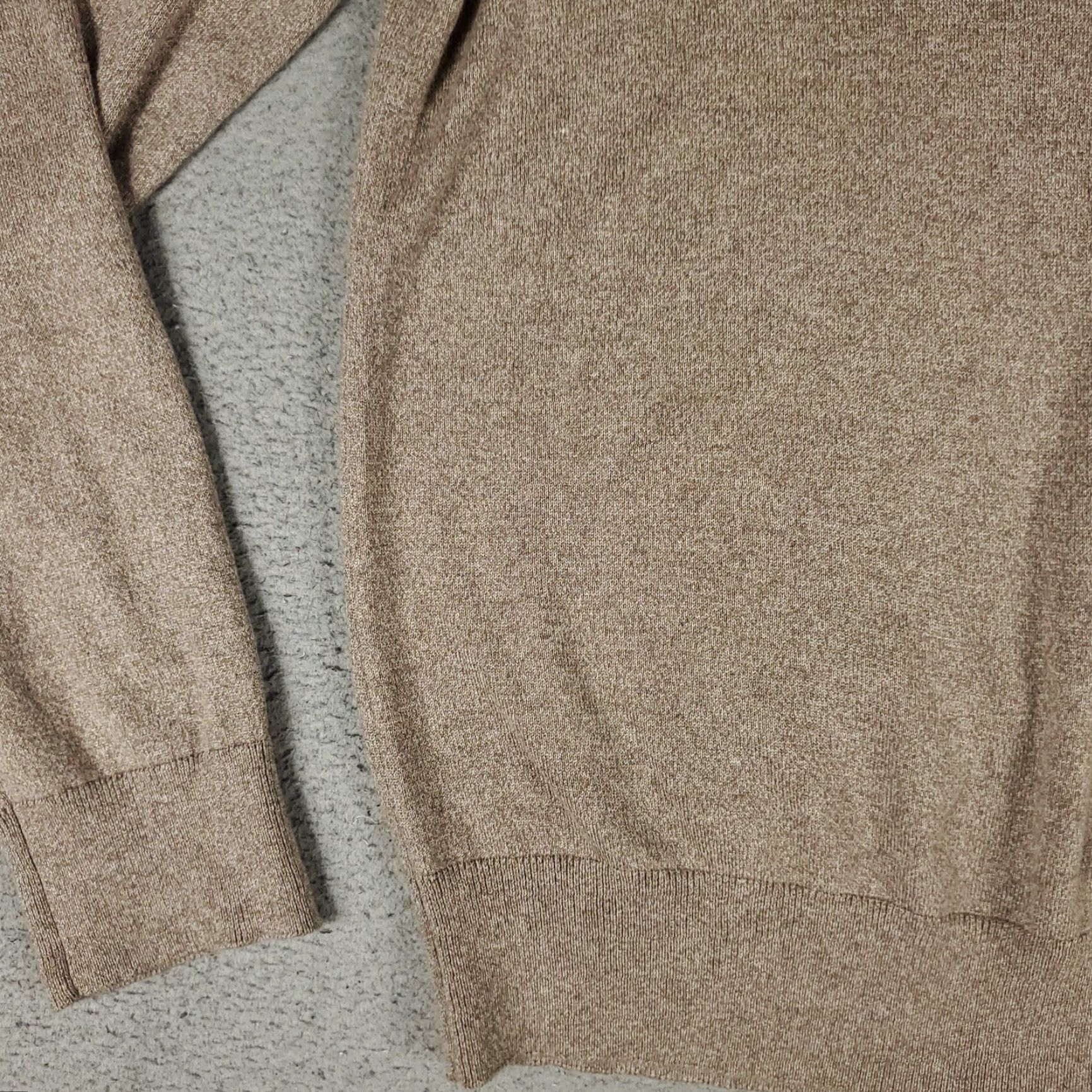 Banana Republic Banana Republic Sweater Mens Large Beige Cashmere Silk Cotton V-Neck Pullover Regular Fit Size US L / EU 52-54 / 3 - 3 Thumbnail
