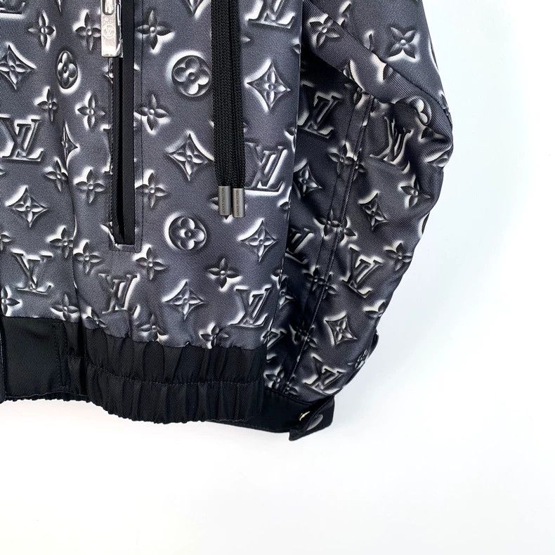 Louis Vuitton Louis Vuitton Long Sleeve Jacket with Color-Block Logo and Size XS / US 0-2 / IT 36-38 - 4 Thumbnail