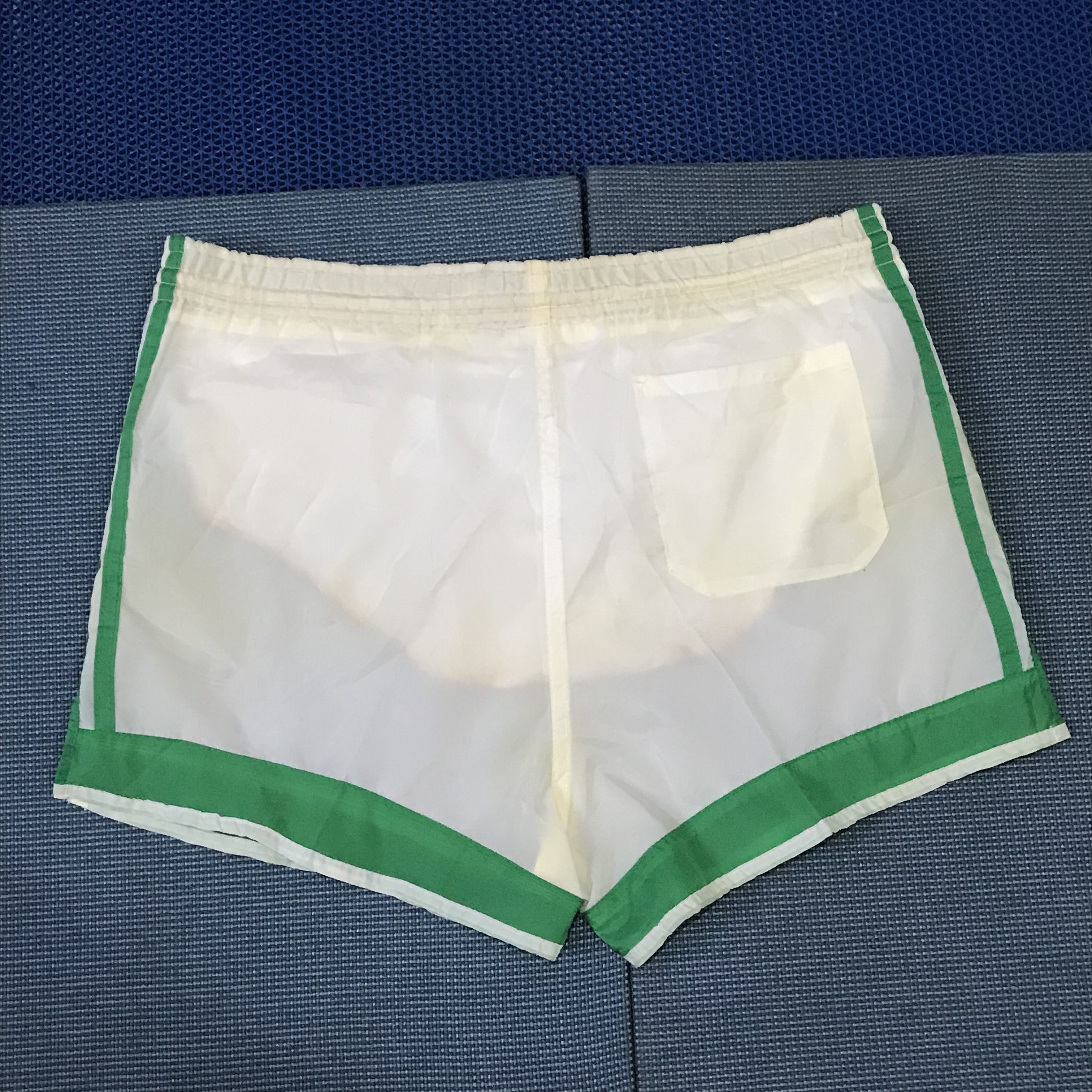Adidas Vintage adidas Short Pants Classic white green Classic Size US 34 / EU 50 - 6 Thumbnail