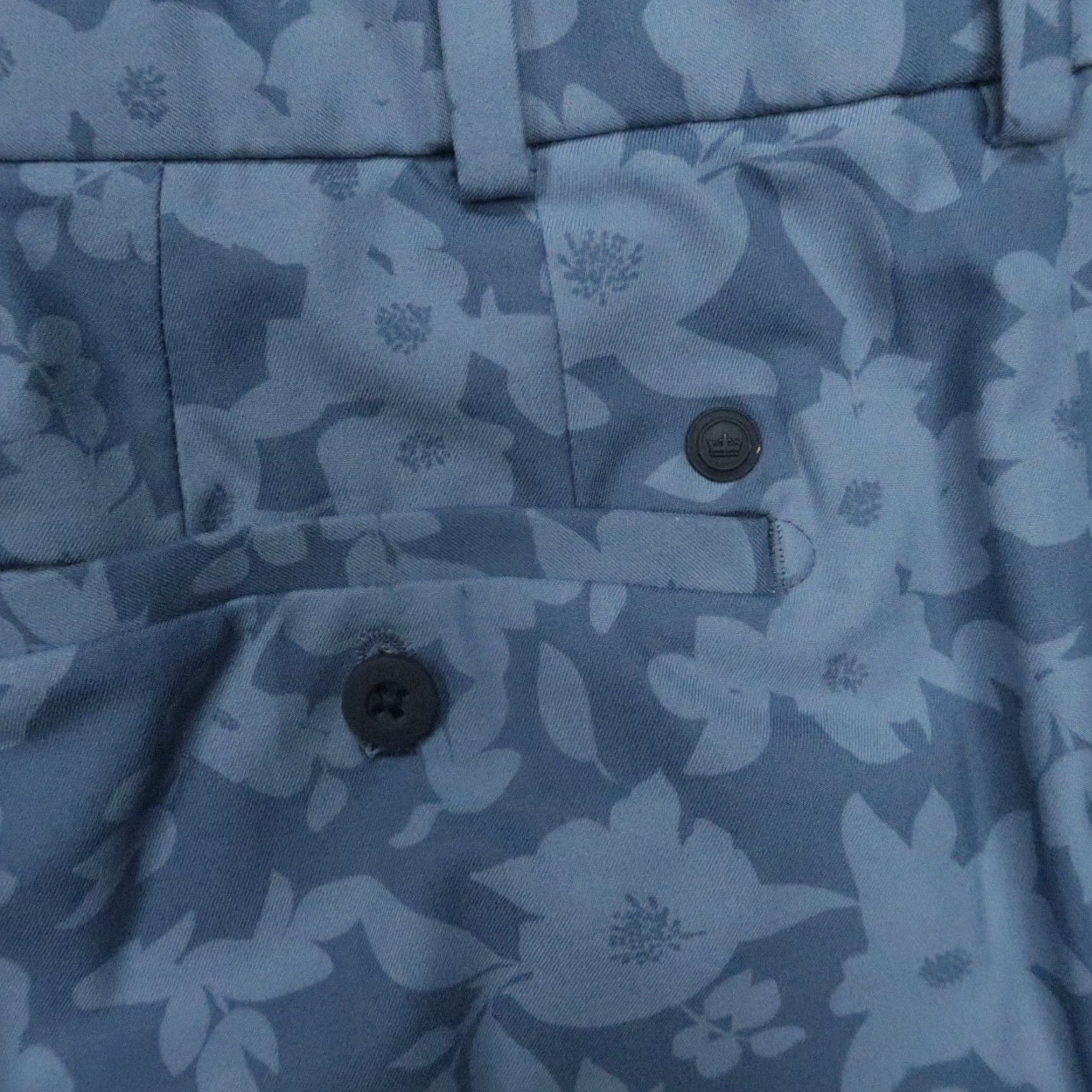 Peter Millar Peter Millar Surge Performance Pants Mens 28x28 Blue Floral Lightweight Comfort Stretch Easy Care Pockets Flat Front Chino Straight Regular Size US 28 / EU 44 - 4 Thumbnail
