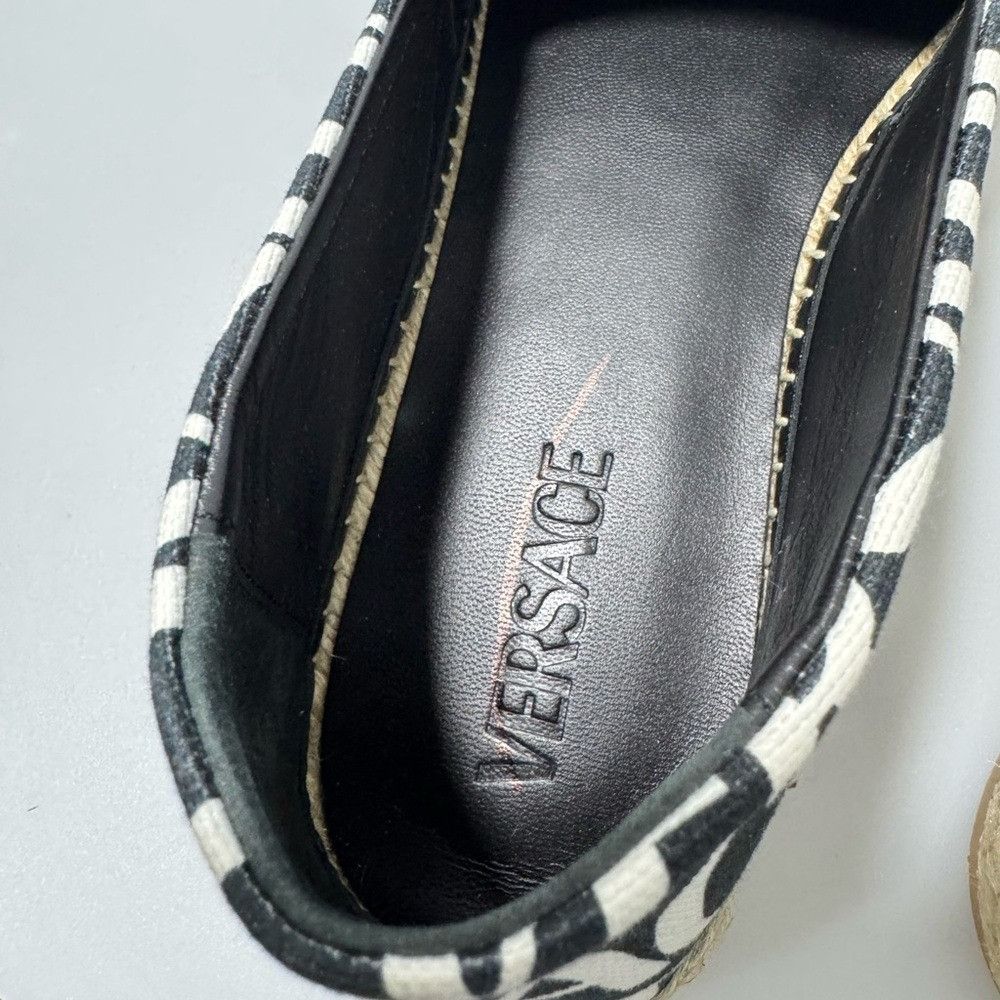 Versace Versace Logo Print Espadrilles Shoes Black White Men’s EU 45 Size US 12 / EU 45 - 5 Thumbnail