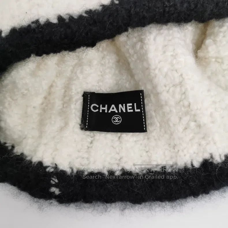Chanel Chanel Black and white panda colour double C knitted cold Size ONE SIZE - 3 Thumbnail