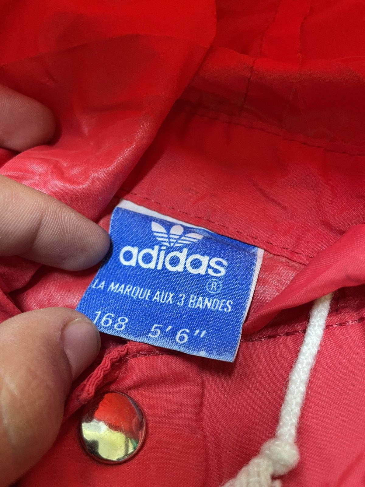 Adidas × Japanese Brand × Vintage Classic 90s Adidas Windbreaker In Bold Red Lightweight Nylon Size US L / EU 52-54 / 3 - 6 Thumbnail