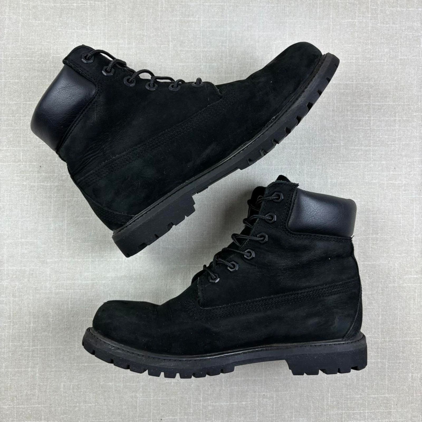 Timberland 🐈‍⬛ 2022 Timberland 6 Inch “Black Nubuck” 9W Size US 9 / IT 39 - 4 Thumbnail