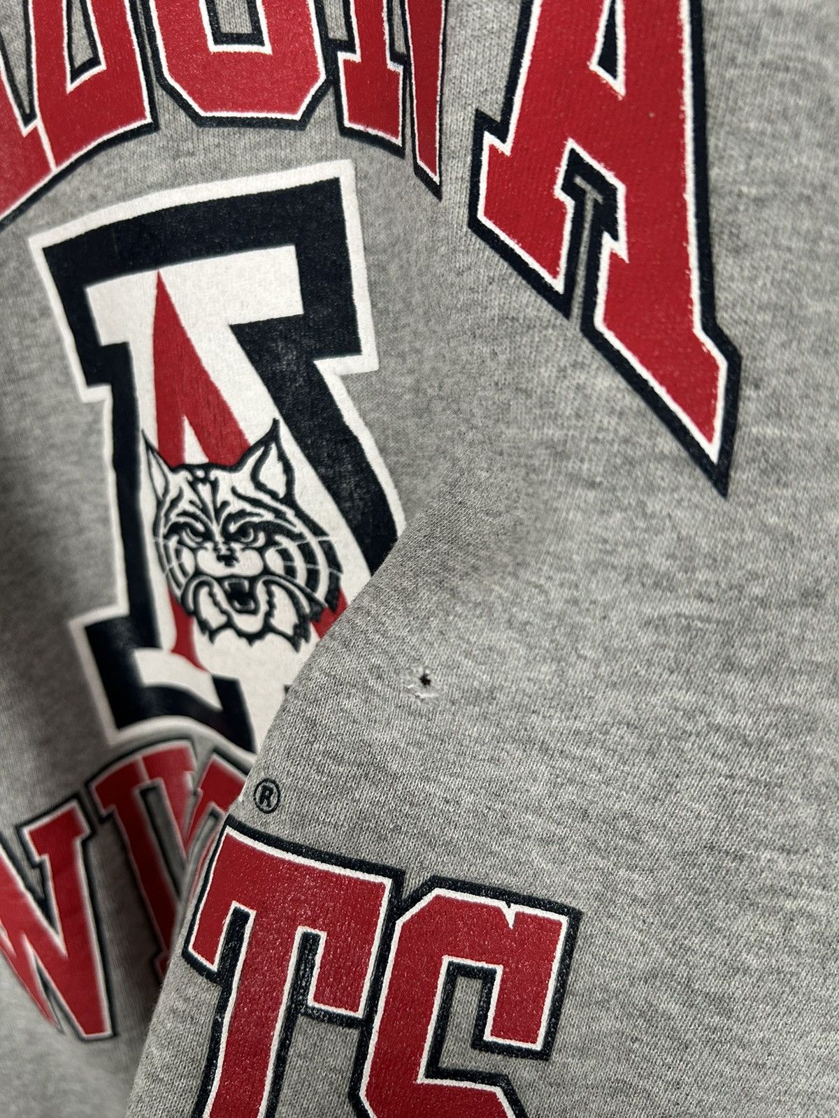 Vintage Vintage Arizona Wildcats USA Graphic Crewneck 90s Retro Size US XL / EU 56 / 4 - 5 Thumbnail
