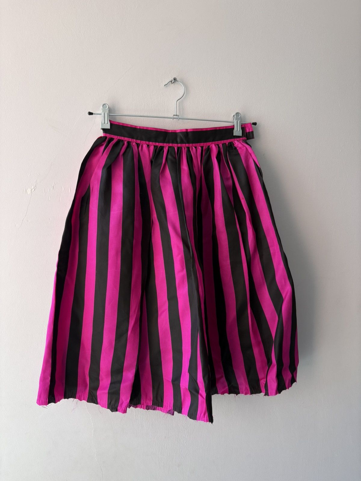 Vintage Angelo Tarlazzi silk skirt Size 25" / US 0 / IT 36 - 4 Thumbnail