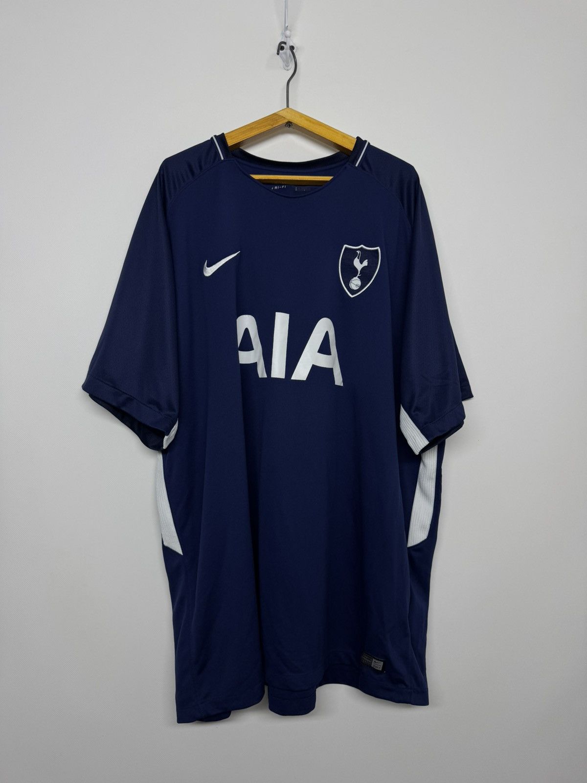 Nike Vintage Y2k Nike Soccer Jersey Tottenham Spurs #10 KANE Size US XXL / EU 58 / 5 - 6 Thumbnail