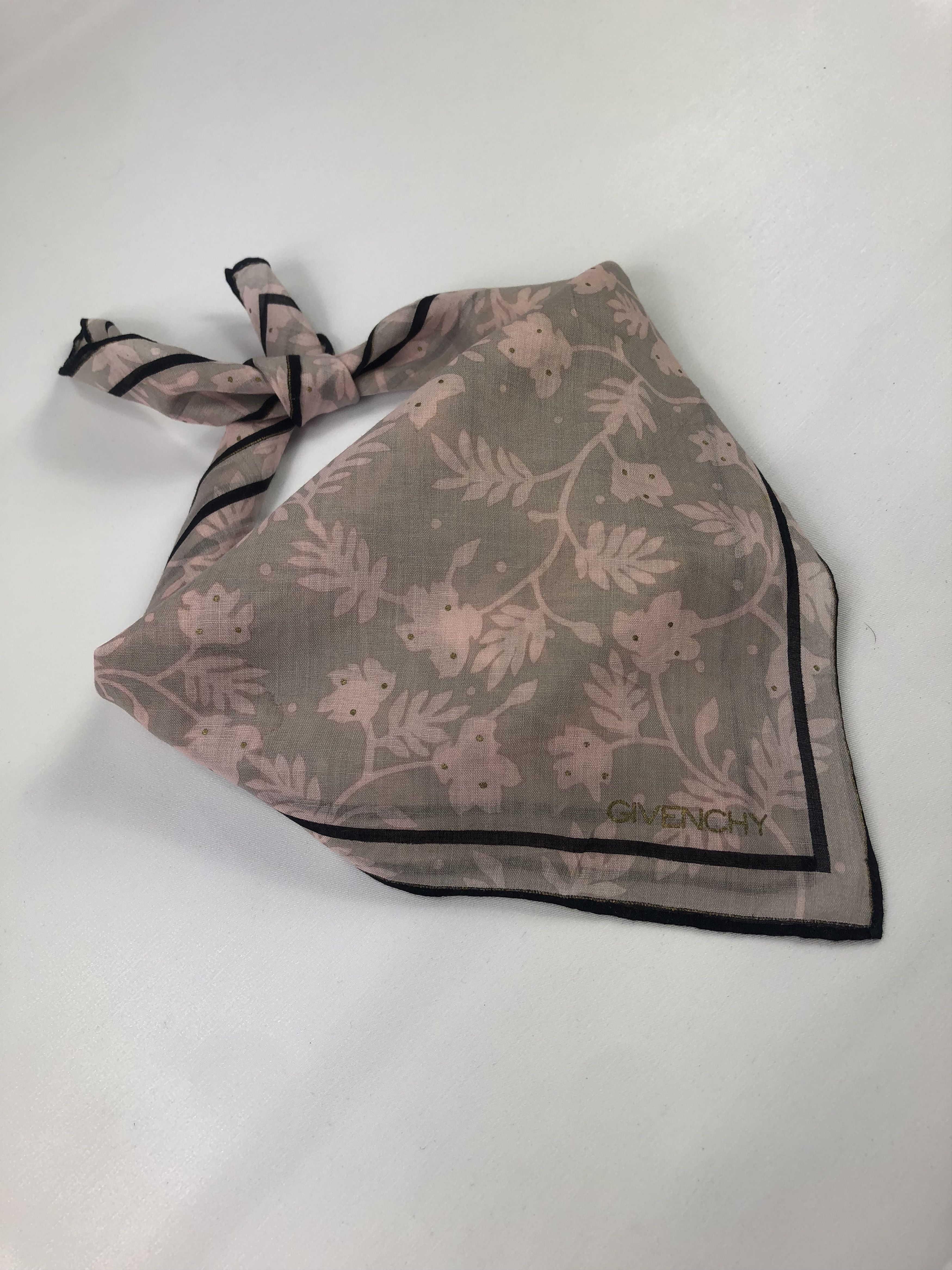 Vintage Givenchy Floral Handkerchief / Bandana / Neckerchief Size ONE SIZE - 2 Thumbnail