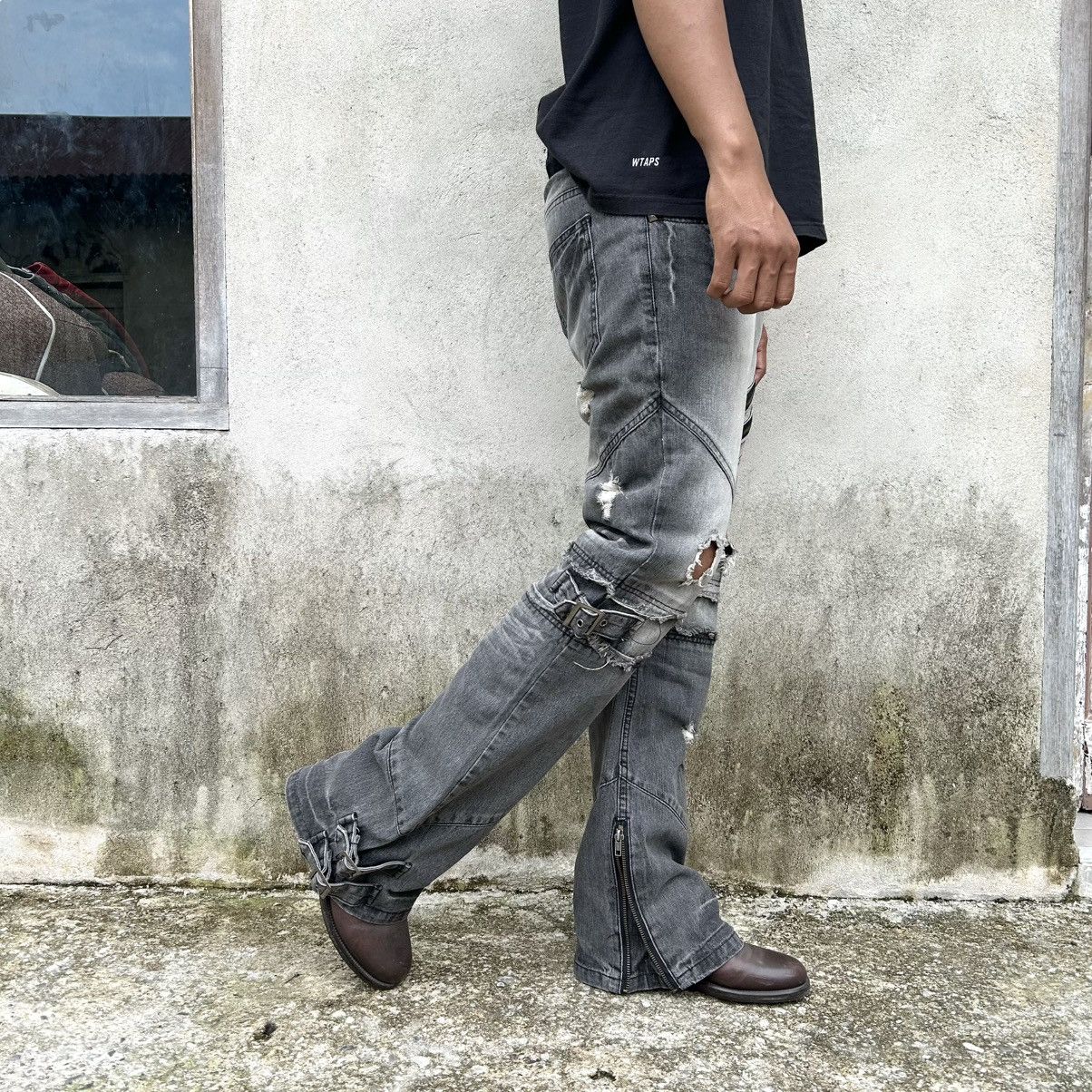 Japanese Brand Black Baccara Multizipper Distressed Bondage Flare Jeans Size US 30 / EU 46 - 5 Thumbnail
