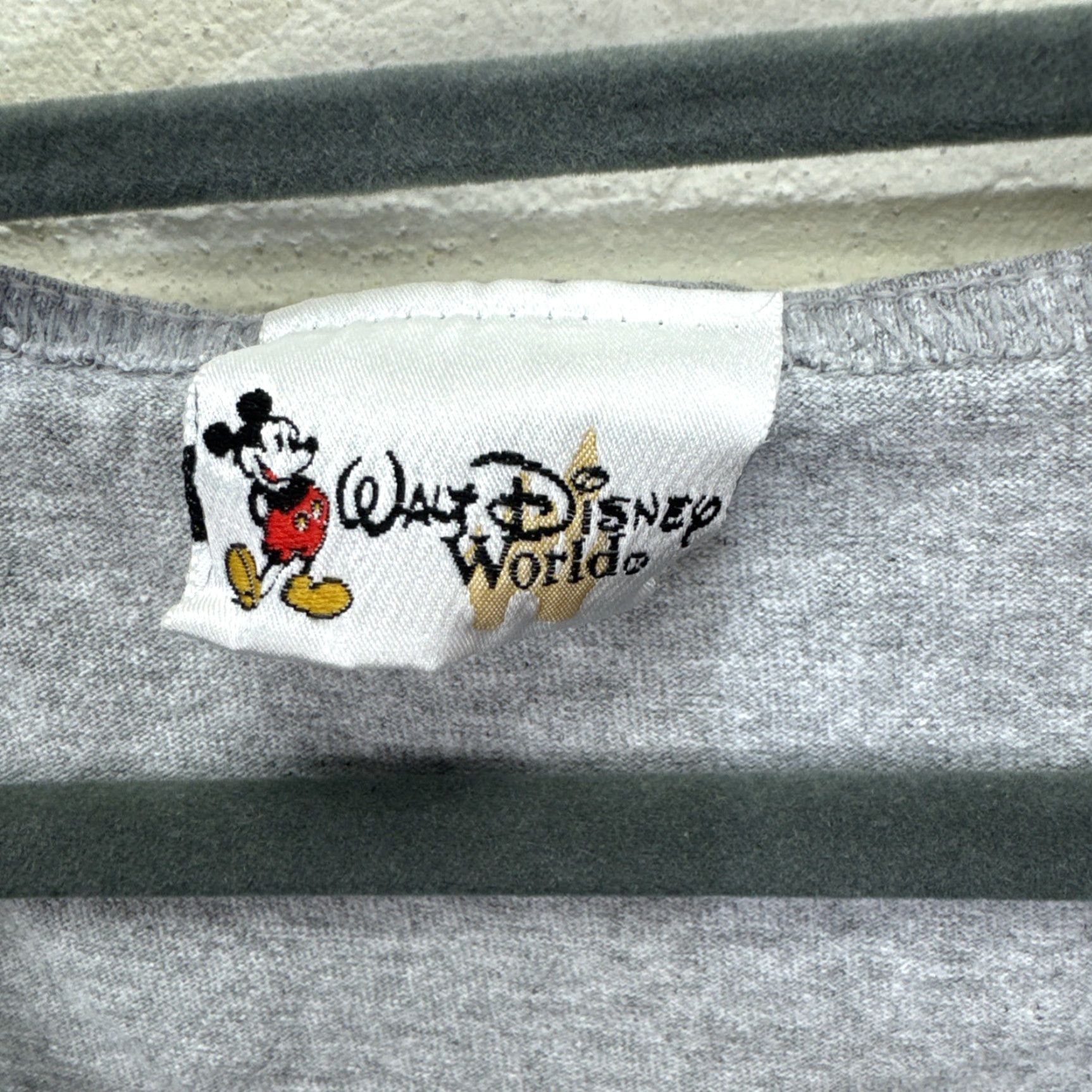 Disney VINTAGE Walt Disney World GOOFY Tank Top Shirt 2XL Adult Gray Mickey Pluto Donald Goofy 2000s USA Mens Size US XXL / EU 58 / 5 - 3 Thumbnail