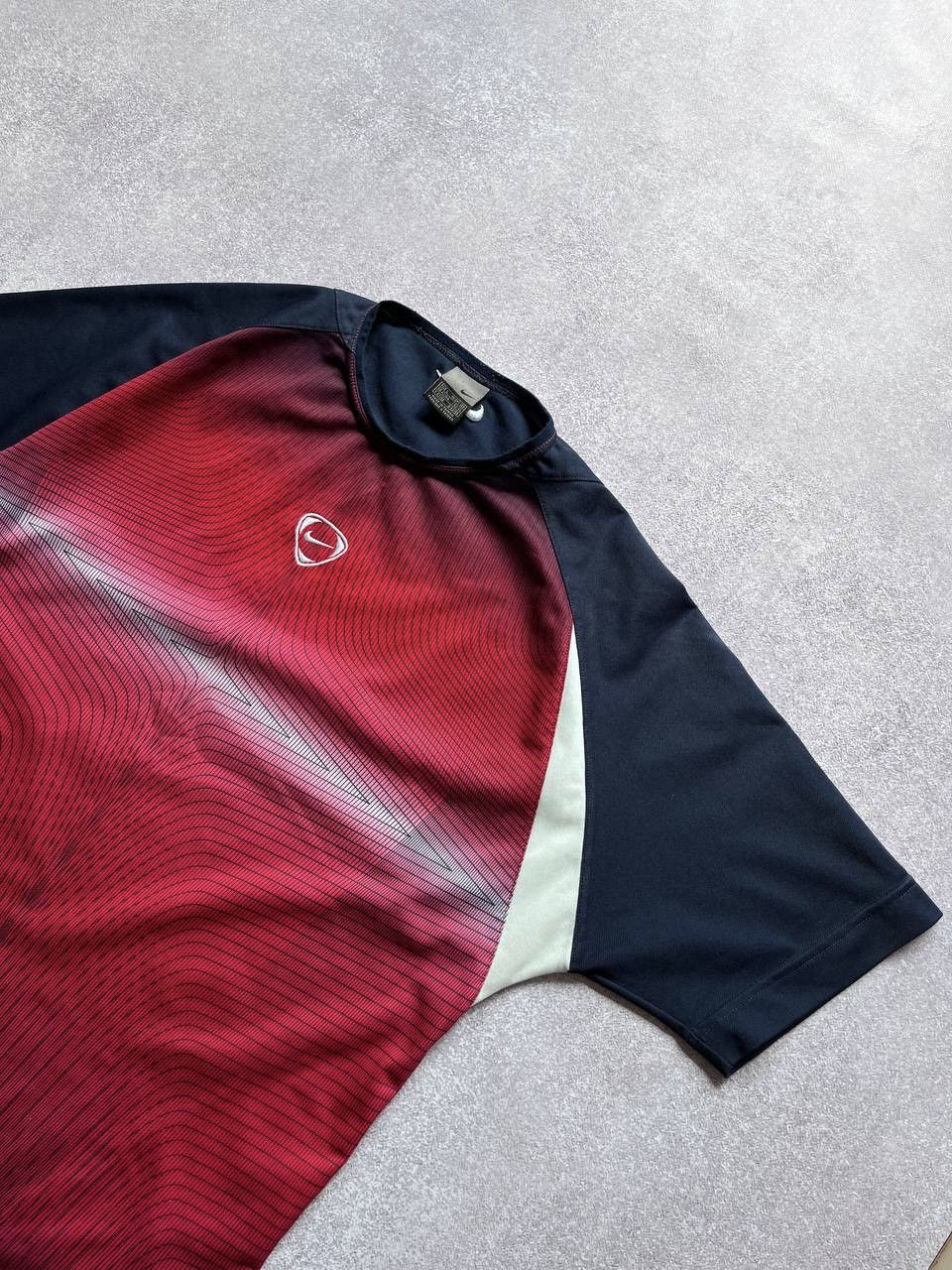 Nike × Vintage Vintage Nike Swoosh Archival T-shirt L Size US L / EU 52-54 / 3 - 2 Thumbnail