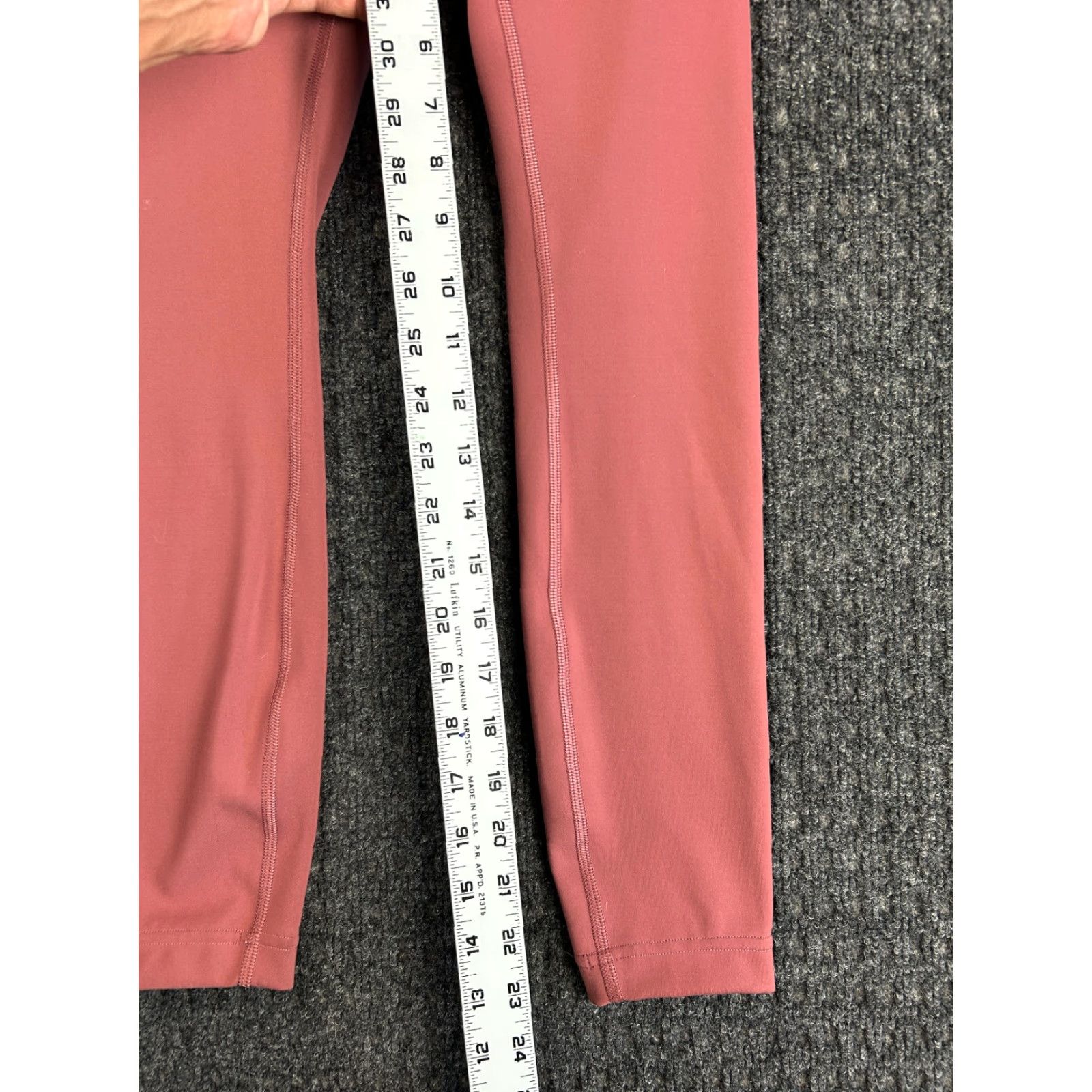 Lululemon Lululemon InStill HR Tight Leggings 0 Dark Pink Mauve SIZE 0 Women's Athletic Ankle 25in Pockets Moisture Wicking Fast Ship Size 25" / US 0 / IT 36 - 5 Thumbnail