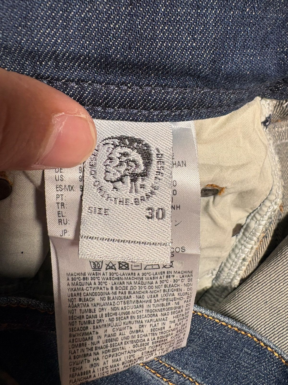 Diesel Diesel Tepphar 084TX Slim-Carrot Distressed Stretch Denim Size US 30 / EU 46 - 10 Thumbnail