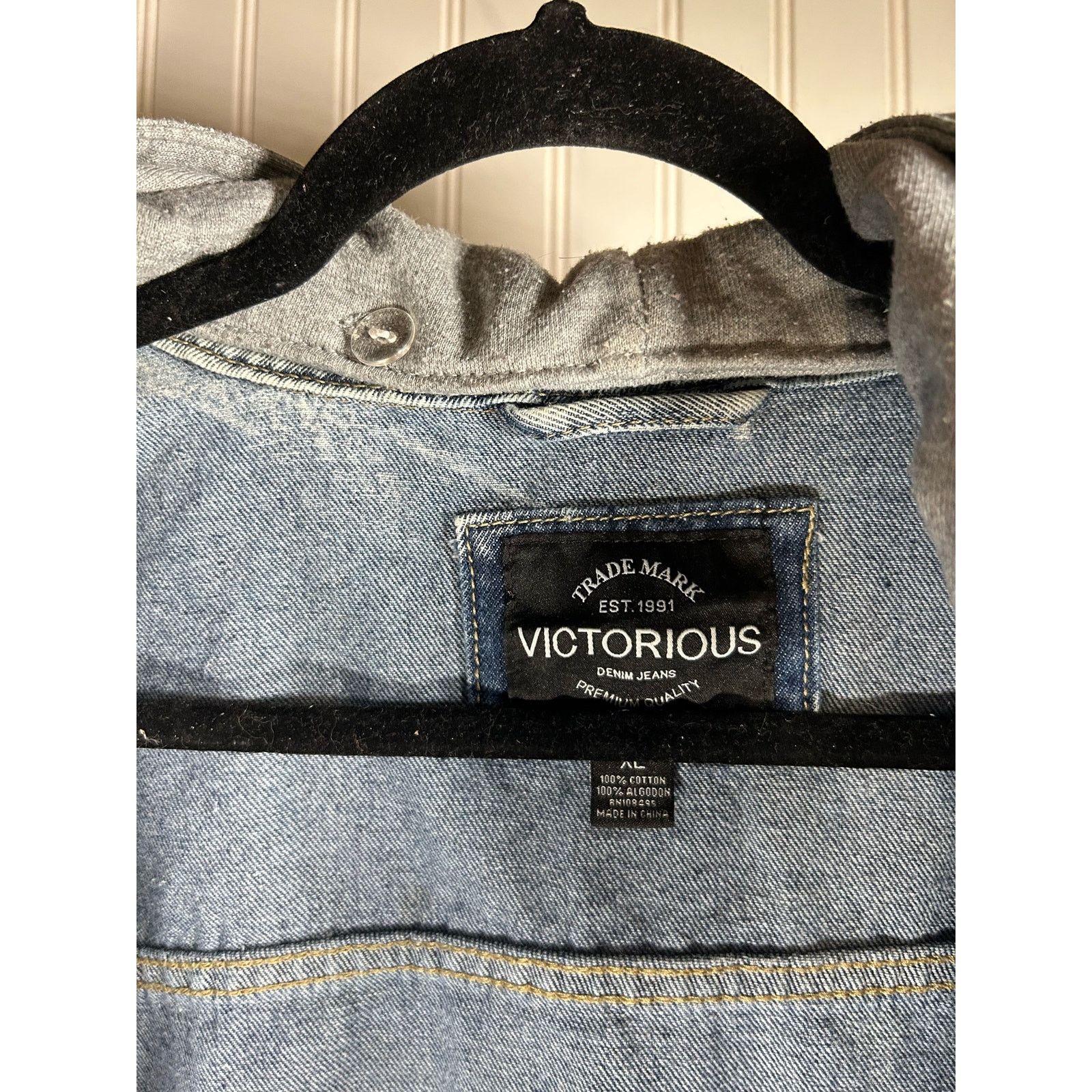 Other Victorious Men's Denim Jacket Removable Hood Size XL Size US XL / EU 56 / 4 - 4 Thumbnail