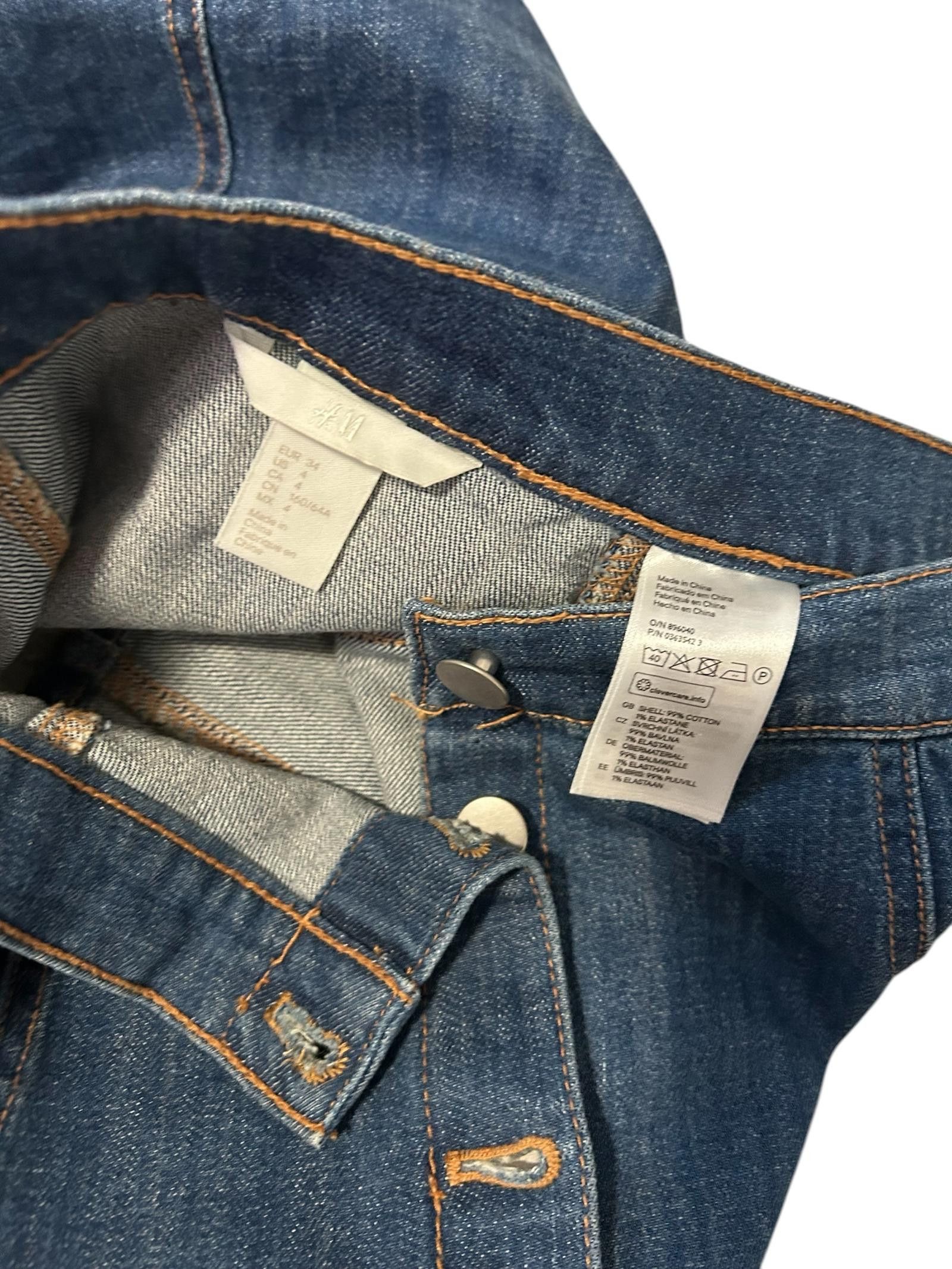 Designer Stylish Denim A-Line Skirt with Button Detail Size 27" / US 4 / IT 40 - 5 Thumbnail