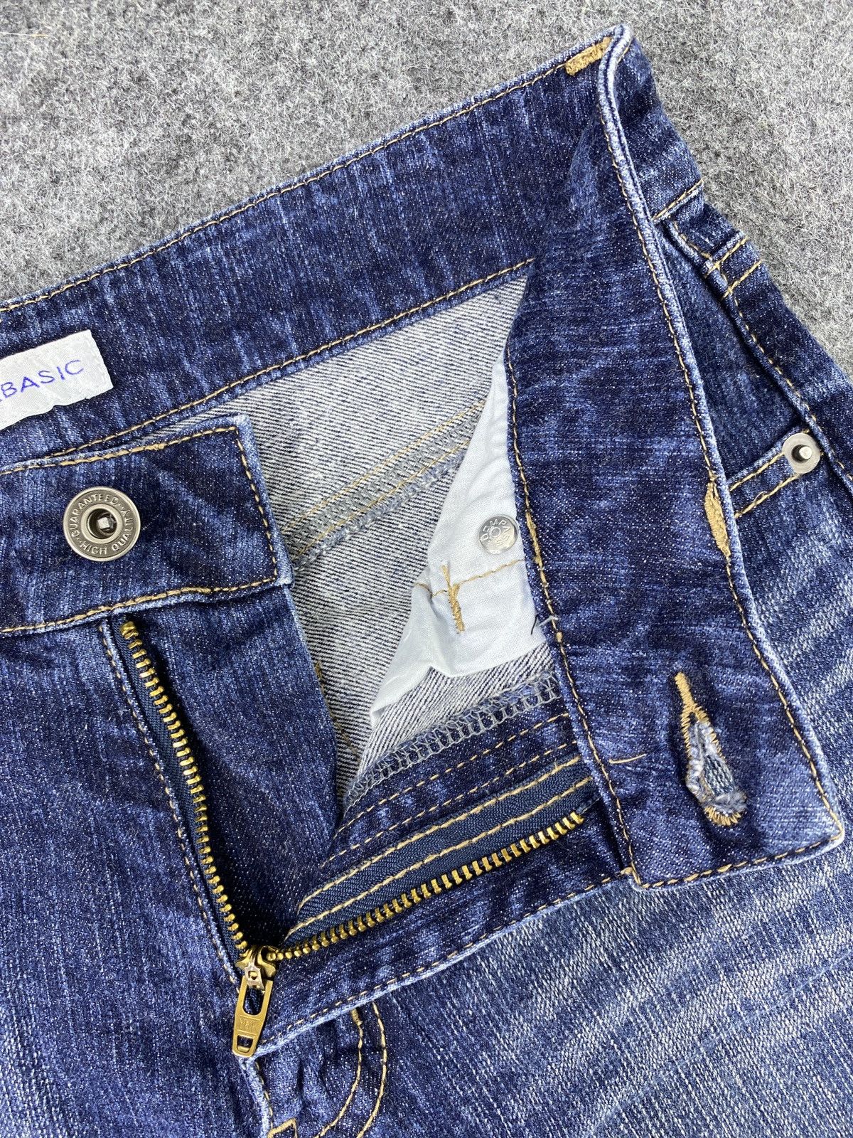 Japanese Brand Japanese Brand Style Basic Blue Wash Flare Jeans - J1019 Size 26" / US 2 / IT 38 - 7 Thumbnail