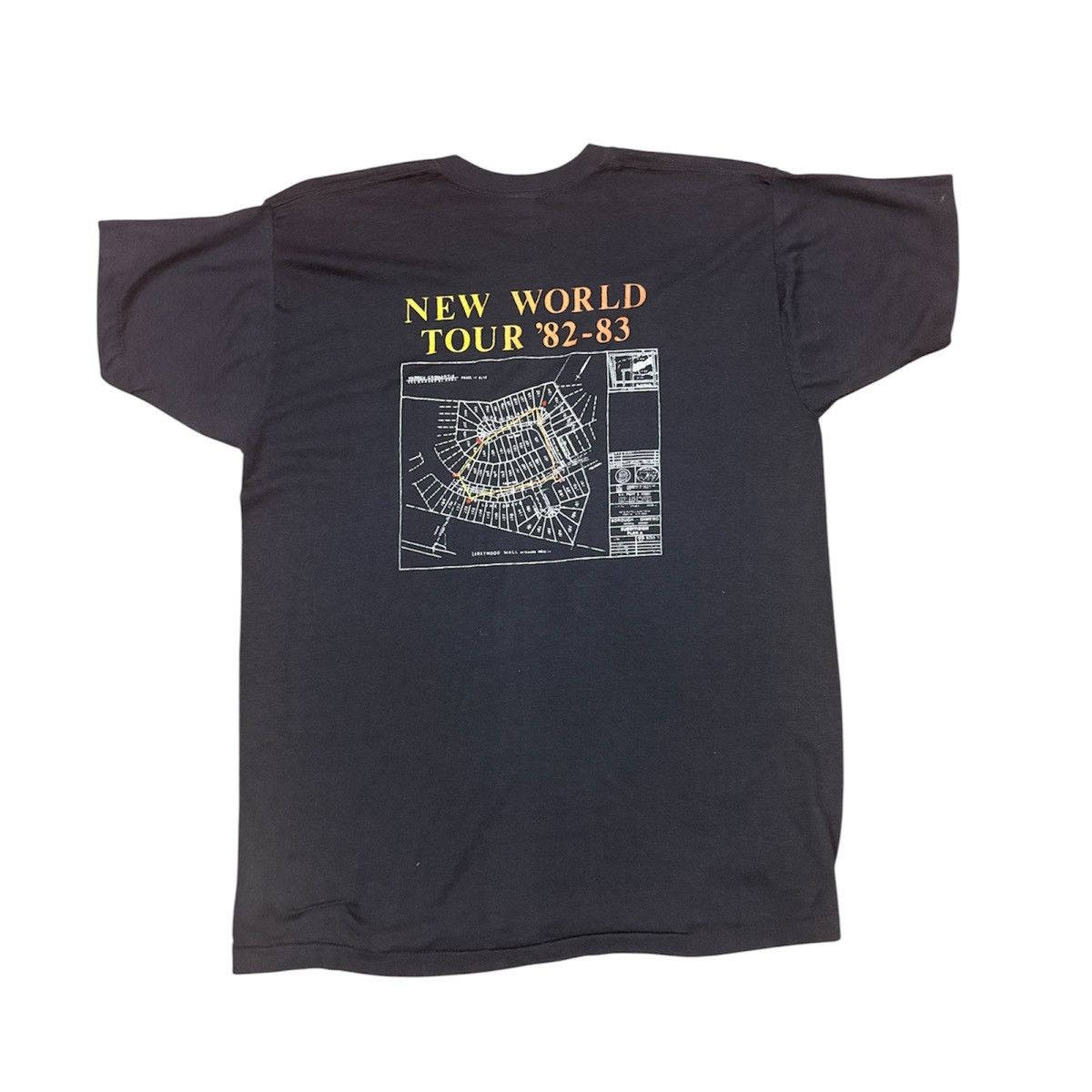 Band Tees RUSH BAND TEES VINTAGE Size US L / EU 52-54 / 3 - 2 Thumbnail