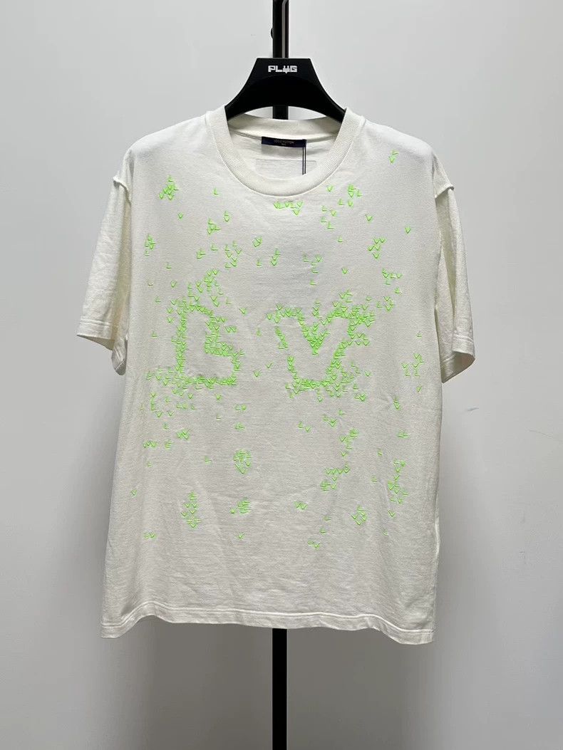 Louis Vuitton Louis Vuitton White Green Embroidered T-shirt Size US XXL / EU 58 / 5 - 1 Thumbnail