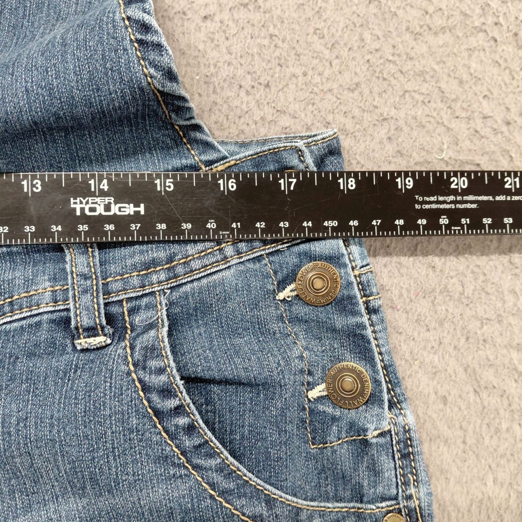 Vintage WallFlower Jeans WallFlower Jean Overalls Women's XL Blue Denim Adjustable Distressed Casual Jeans overalls Womens XL Blue Denim Distressed Casual Size 40" / US 18 - 7 Thumbnail