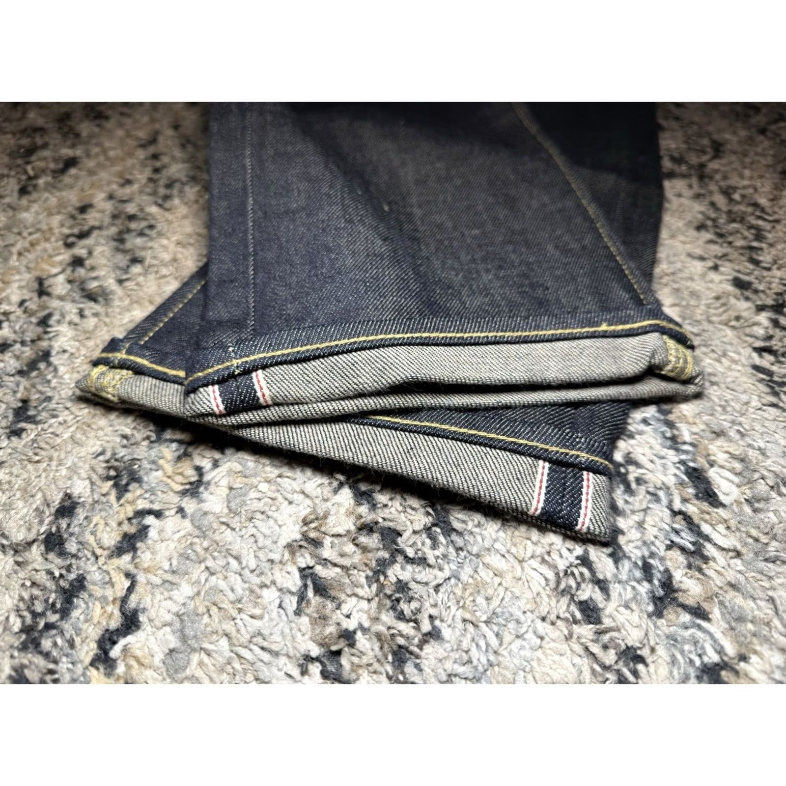 Uniqlo VINTAGE Uniqlo Jeans Denim Dark Indigo Selvedge Made Japan 2005 Men 29 x 32 Straight 5-Pocket Mens Size US 29 - 2 Thumbnail