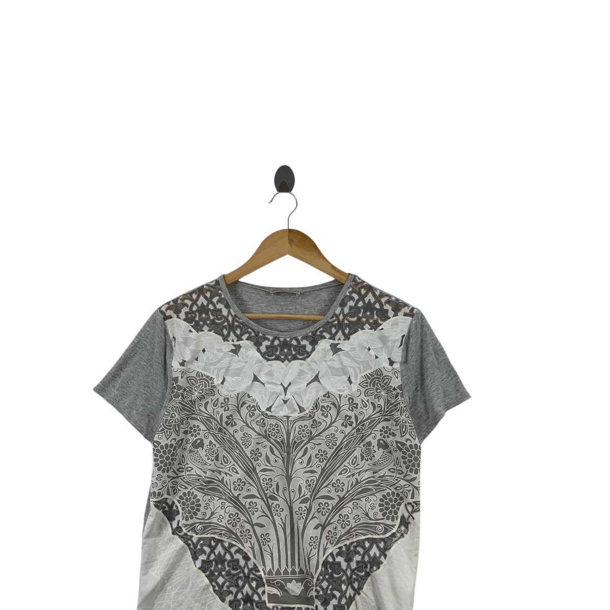 Zara ZARA BASIC COLLECTION Floral Painting Artwork AOP Tee Shirt Size M / US 6-8 / IT 42-44 - 2 Thumbnail