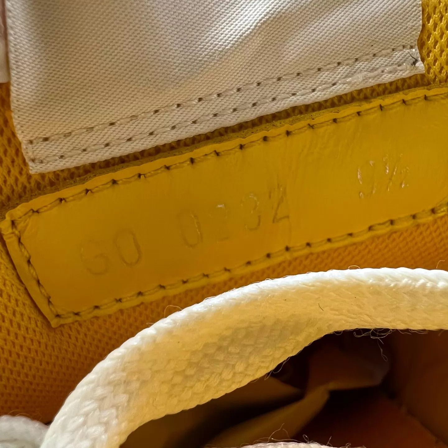 Louis Vuitton LV Trainer White Yellow Velcro 9.5/43.5 Size US 10.5 / EU 43-44 - 8 Thumbnail