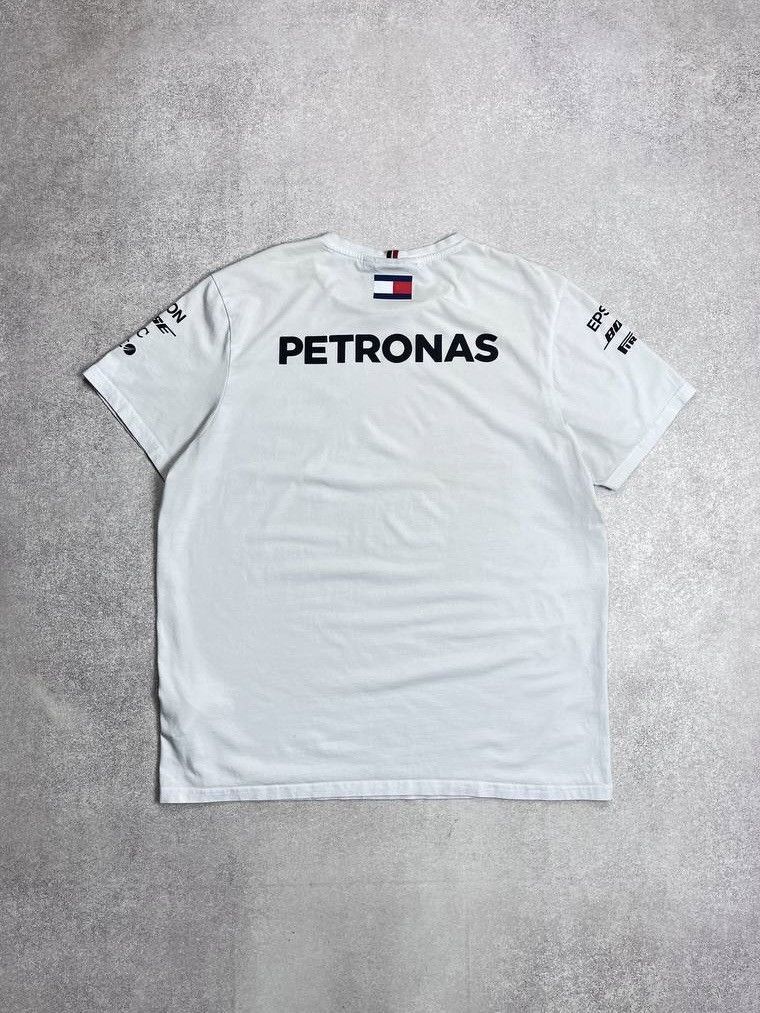 Vintage Vintage AMG Petronas F-1 Racing Nascar T-shirt Y2K XL Size US XL / EU 56 / 4 - 4 Thumbnail