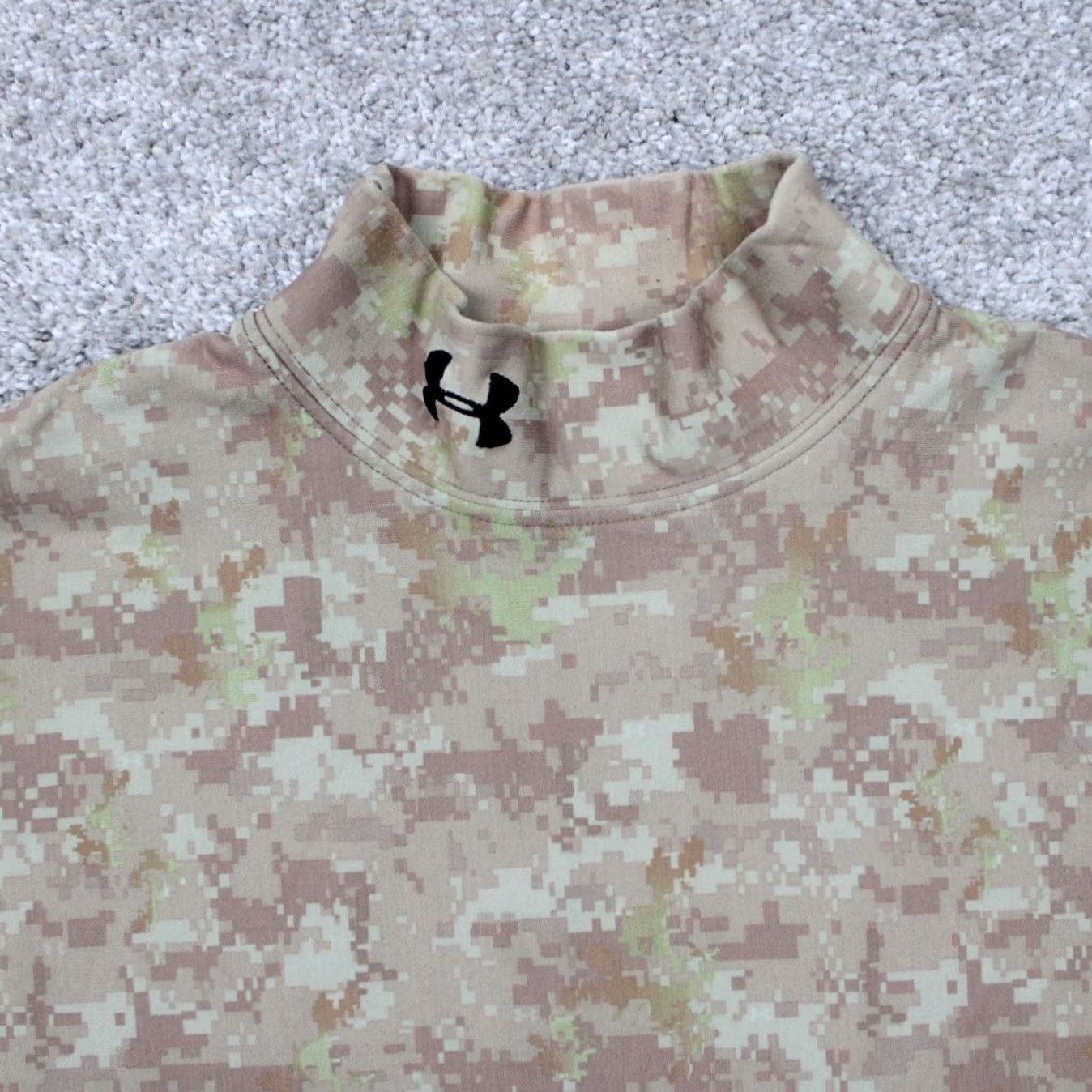 Under Armour Under Armour Camouflage Sweatshirt Mens Medium Brown L/S Pullover Threadborne Size US M / EU 48-50 / 2 - 5 Thumbnail