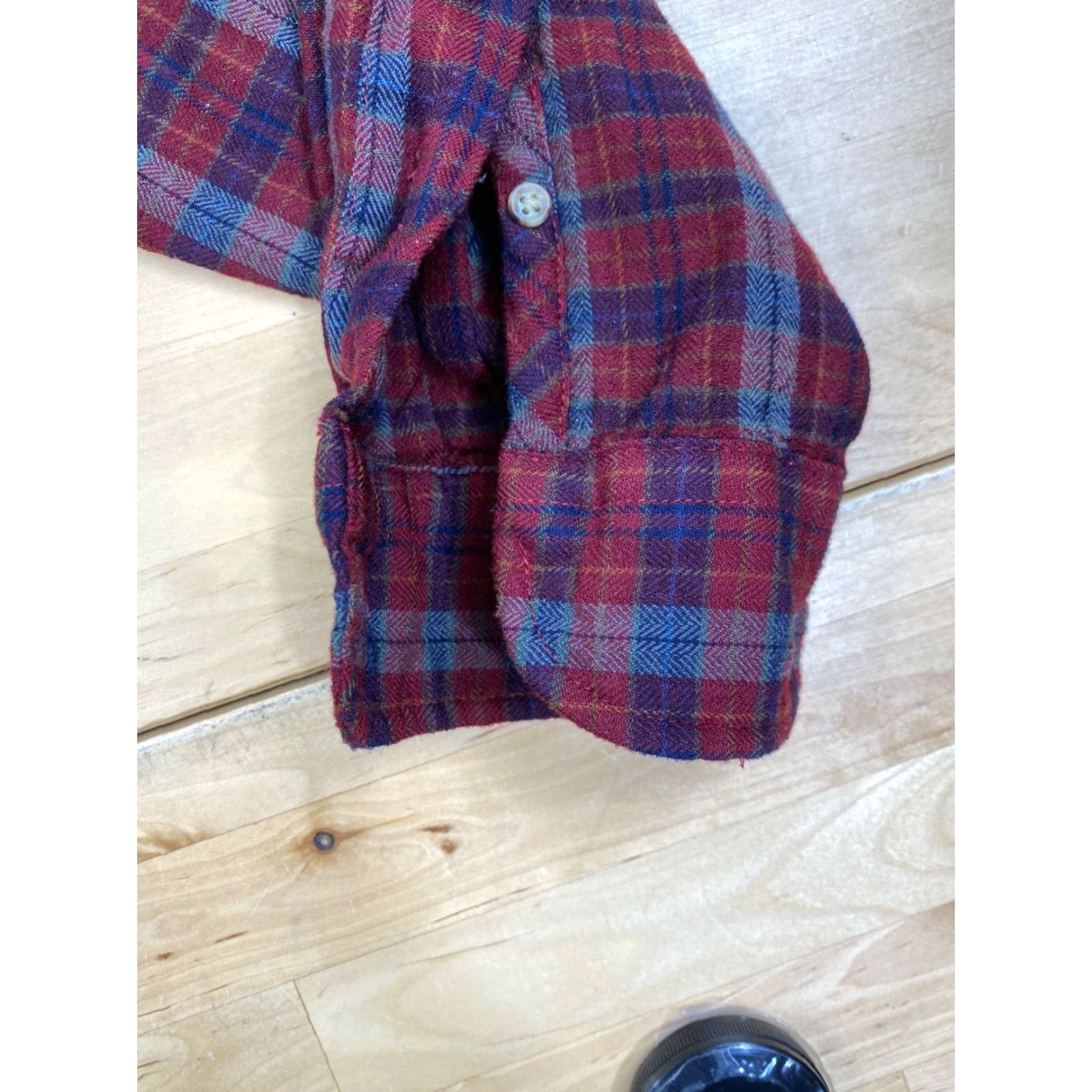 Pendleton Sir Pendleton Wool Flannel Button Up Shirt Plaid Red Long Sleeve M Mens Button-Up Wool Flannel Red Plaid Long Sleeve Size M Size US M / EU 48-50 / 2 - 7 Thumbnail