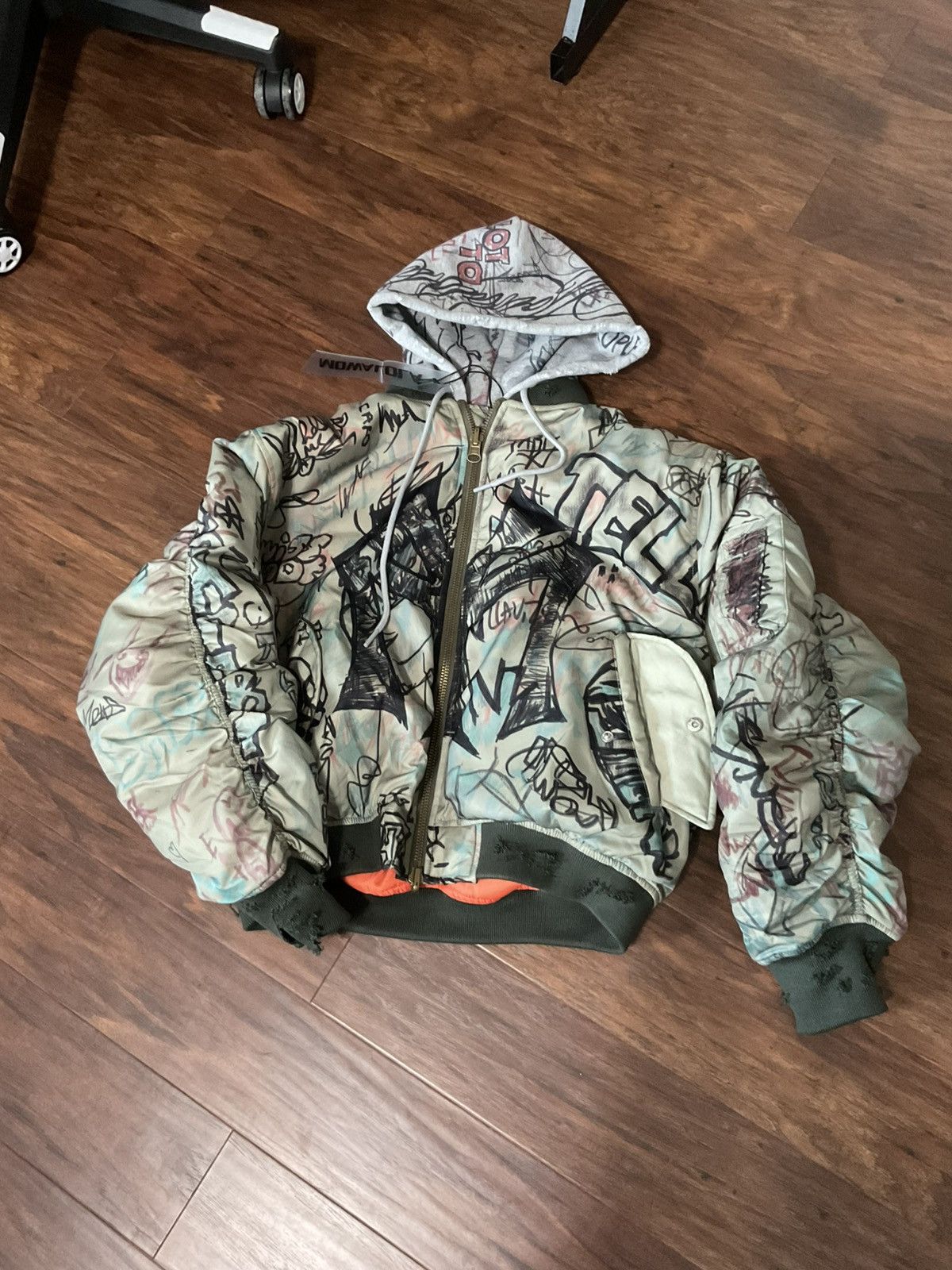 ジャケット・アウター graffiti bomber jacket mowalola