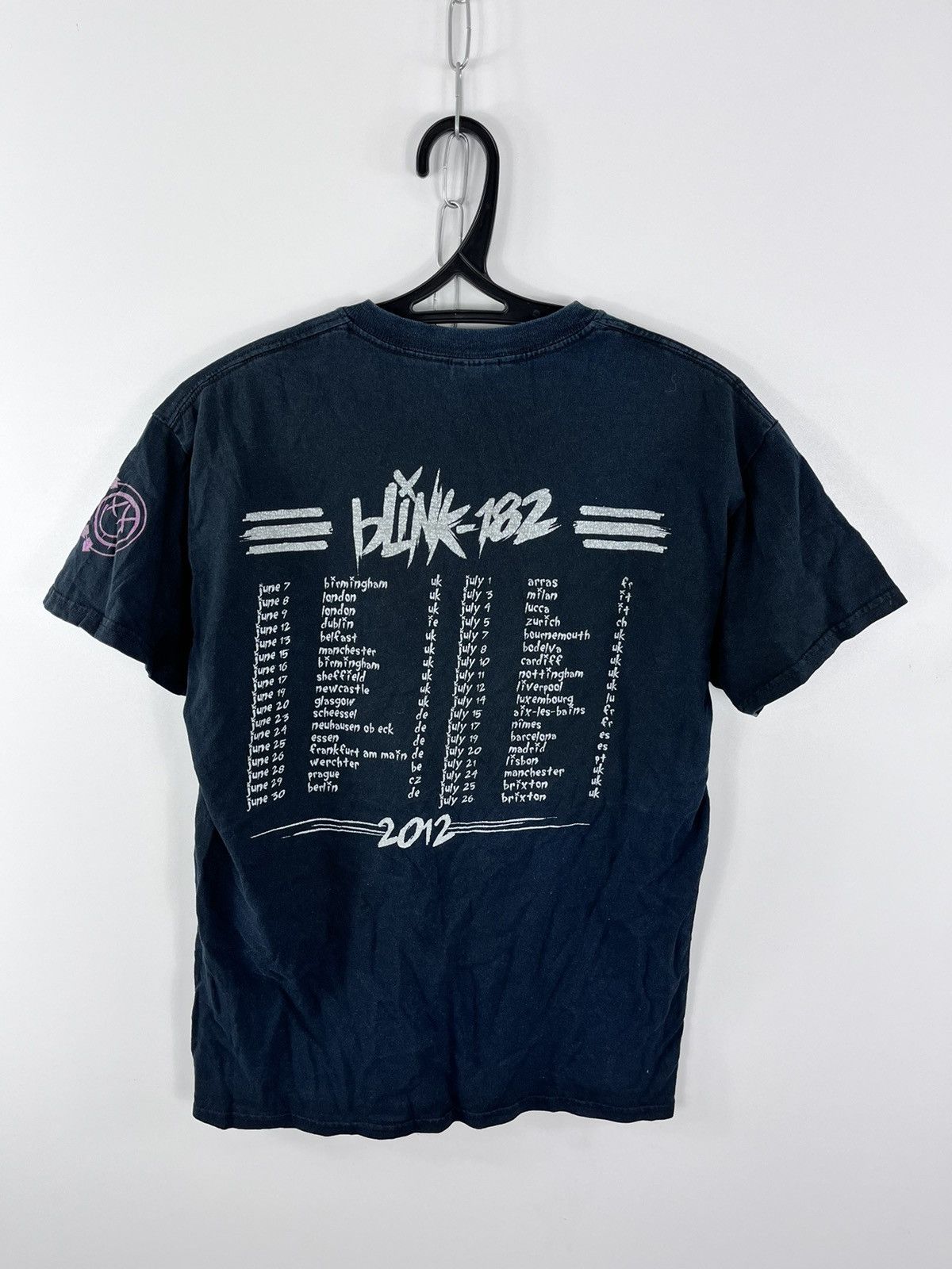 Band Tees × Vintage Blink 2012 Tour T-Shirt Big Logo Black Size M Size US M / EU 48-50 / 2 - 5 Thumbnail