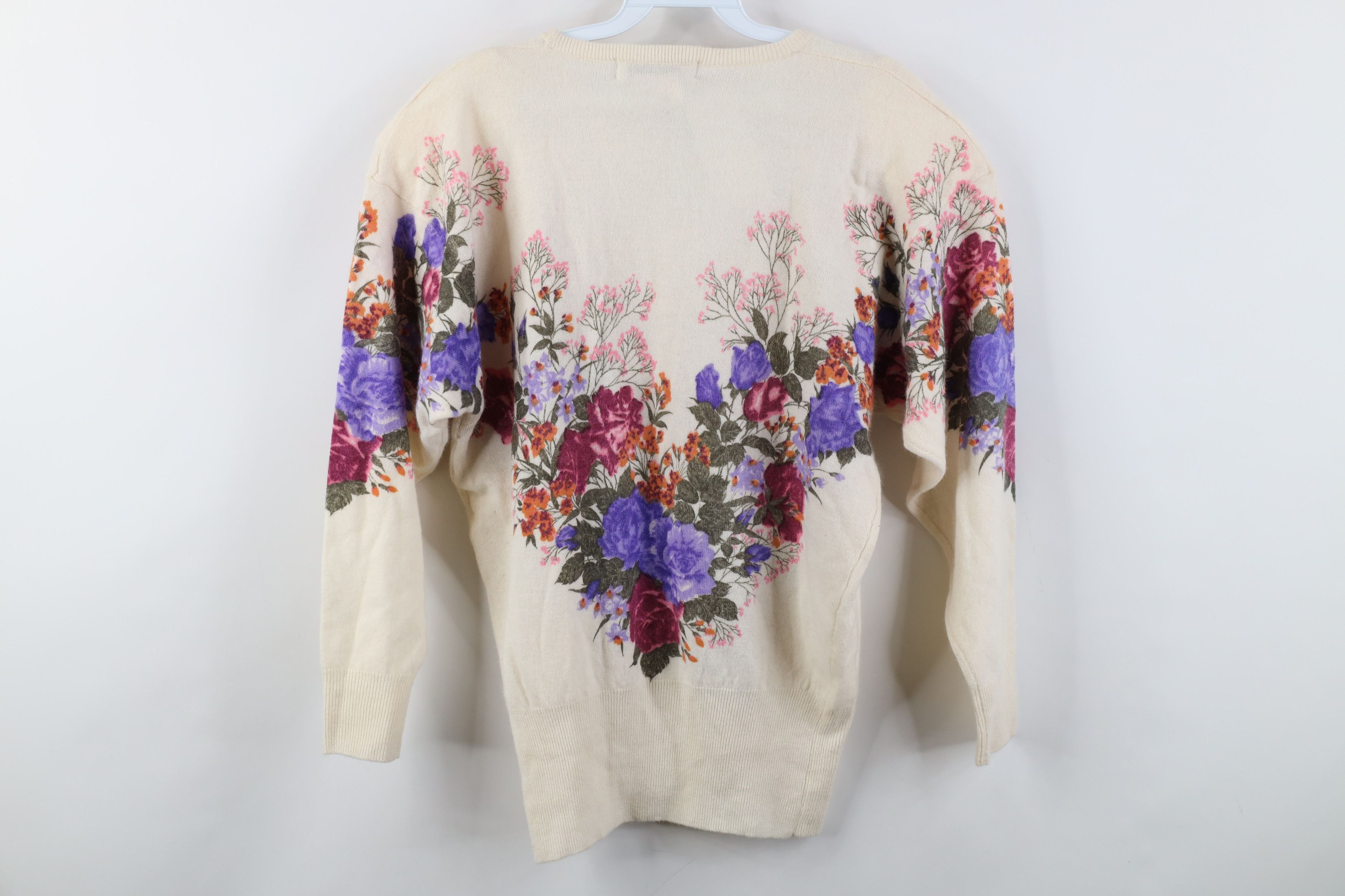 Vintage Deadstock Vintage 90s Lambswol Embroidered Flower Sweater Size M / US 6-8 / IT 42-44 - 14 Thumbnail
