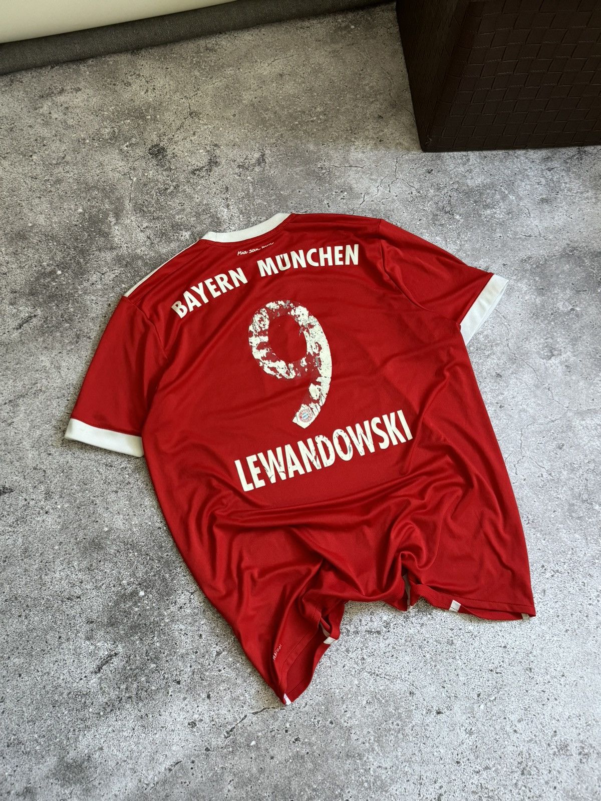Adidas × Vintage Vintage Adidas Bayern Munchen FC Lewandowski Size US L / EU 52-54 / 3 - 8 Thumbnail