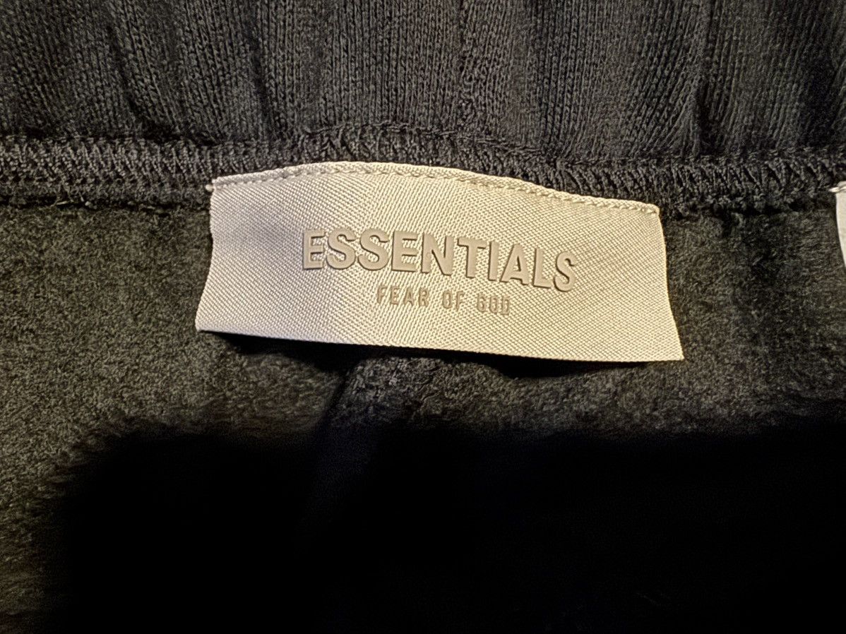 Essentials Essentials FOG Stretch Limo Shorts Size XS Size US 28 / EU 44 - 9 Thumbnail