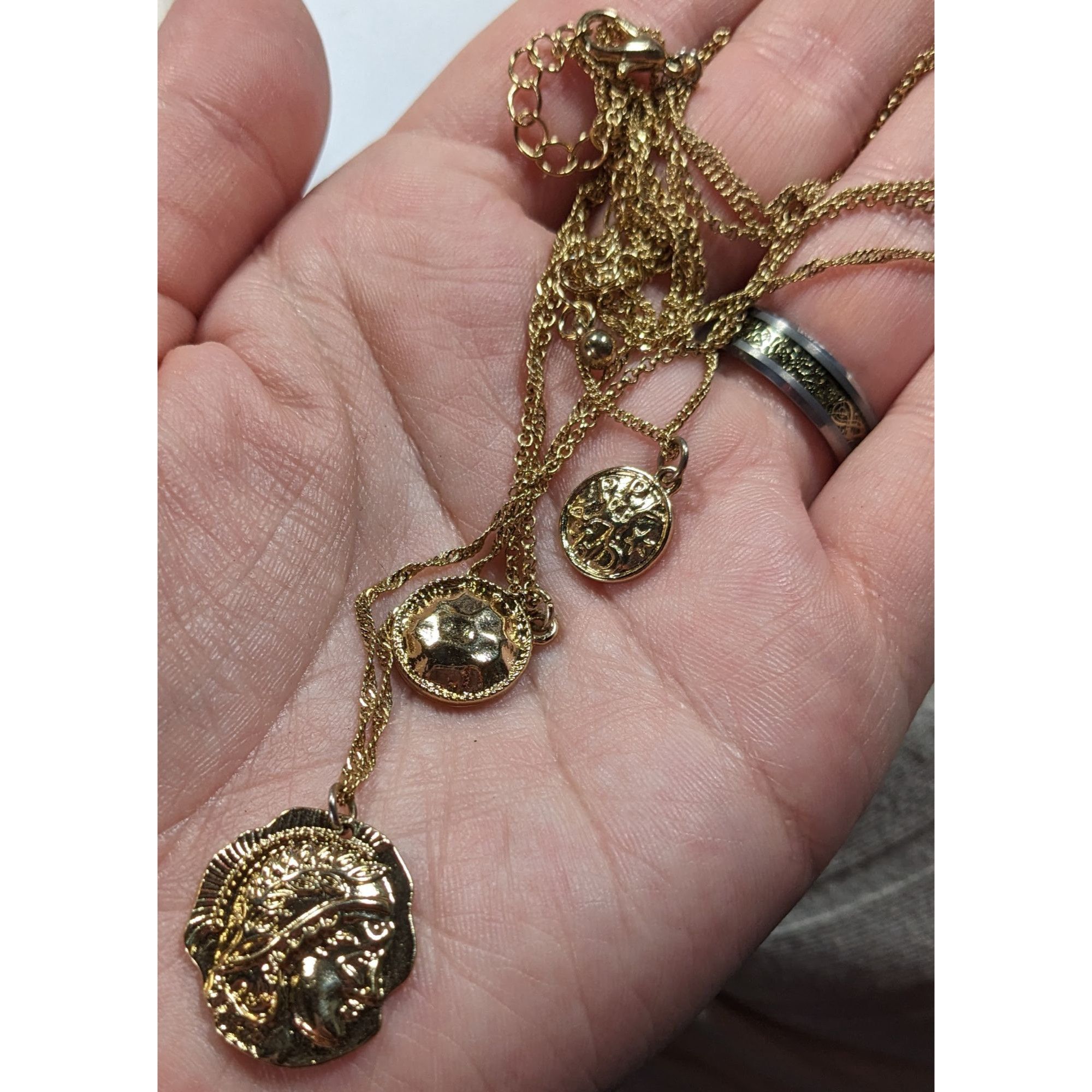 Other Elegant Layered Mini Medallion/Coin Gold Tone Necklace Size ONE SIZE - 5 Thumbnail