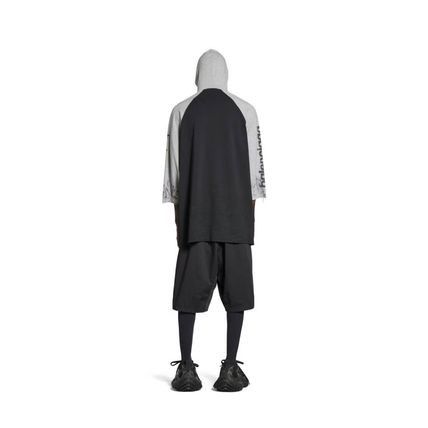 Balenciaga o1mt1gz0226 3B Stencil Hooded Raglan T-Shirt Oversized Size US M / EU 48-50 / 2 - 5 Thumbnail