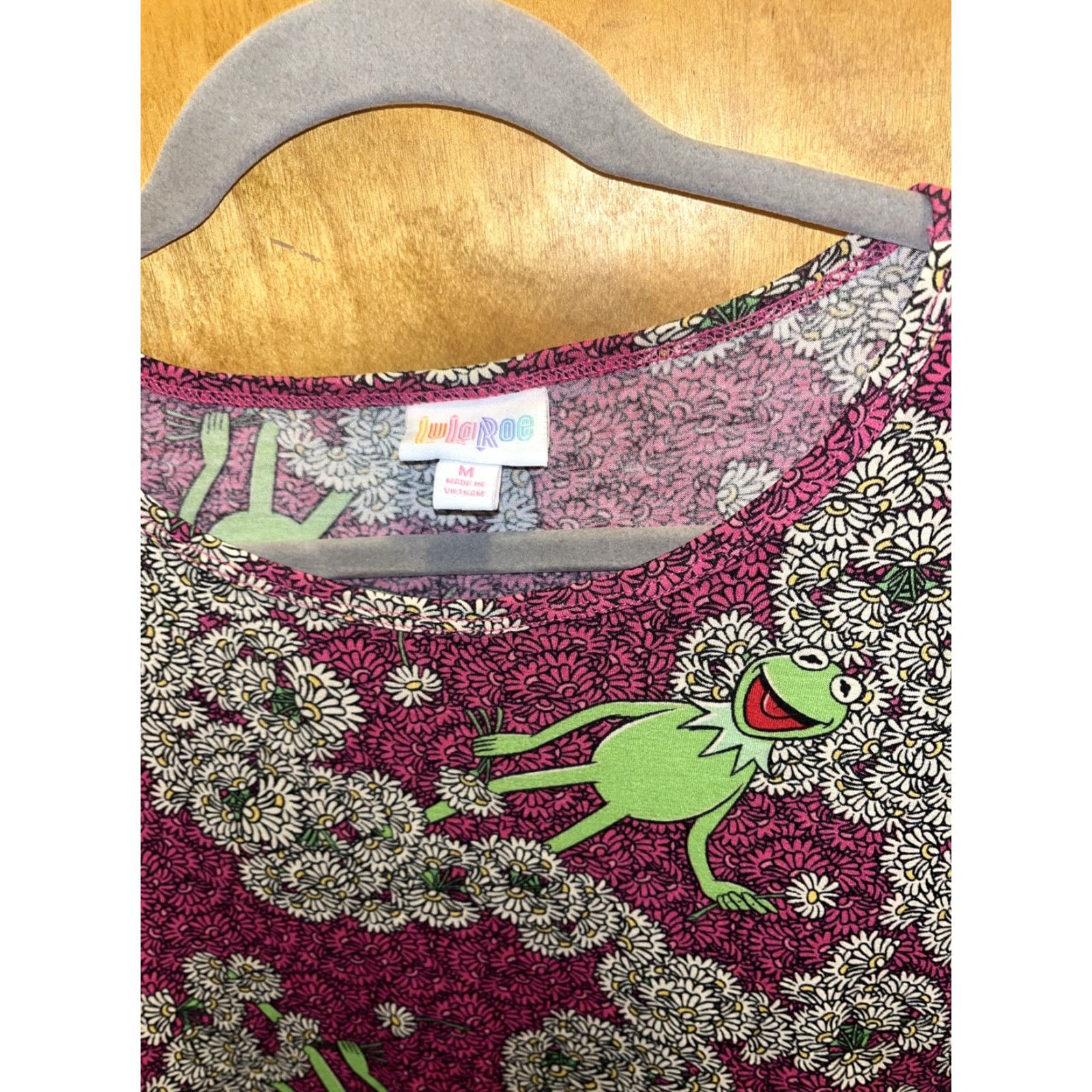 Vintage LuLaRoe Disney Irma Pink Medium Kermit the Frog Floral Tunic T-Shirt Womens M Size M / US 6-8 / IT 42-44 - 2 Thumbnail