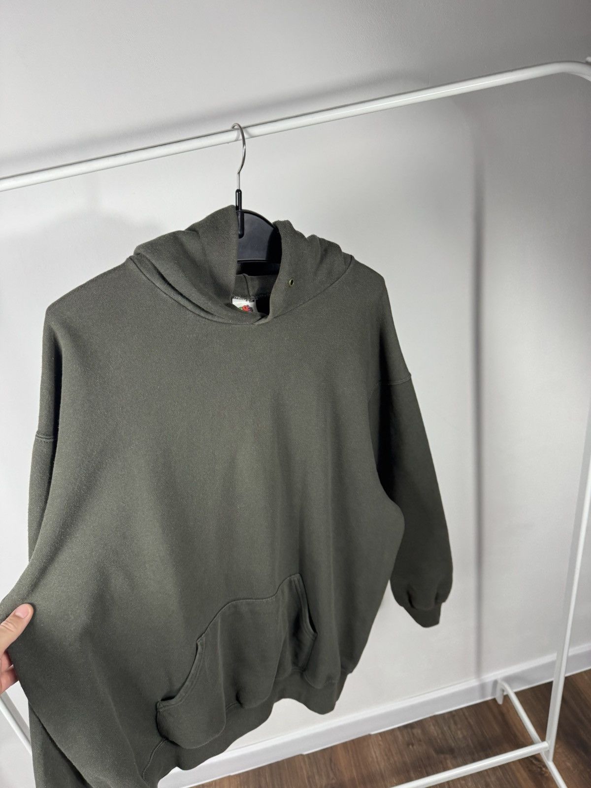 Fruit Of The Loom Vintage Fruit of the Loom Hoodie XL Faded Blank Pullover Size US XL / EU 56 / 4 - 8 Thumbnail