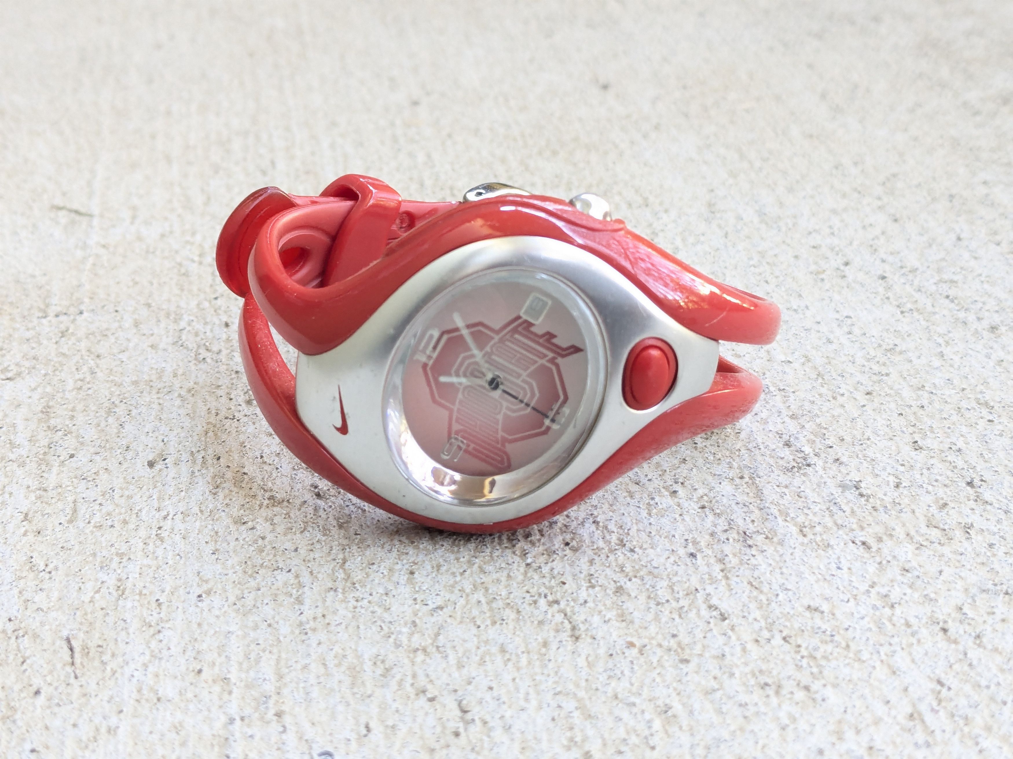 Nike Vintage Nike Watch Red Ohio State Buckeye Sports Minimal Y2K Size ONE SIZE - 1 Thumbnail