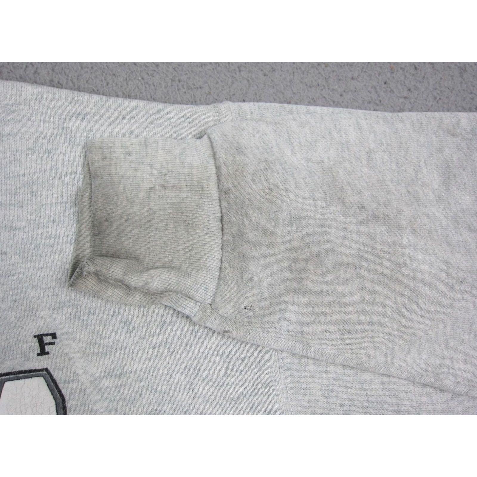 Fruit Of The Loom Vintage Fruit of the Loom Sweatshirt Mens L Gray 90s Cropped? Size US L / EU 52-54 / 3 - 6 Thumbnail