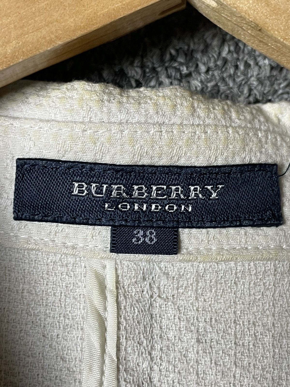 Burberry × Designer × Vintage Burberry London Cotton Crop Outerwear Coat (103) Size XS / US 0-2 / IT 36-38 - 6 Thumbnail
