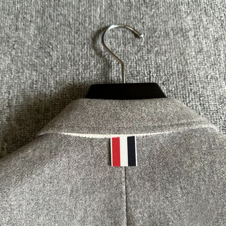 Thom Browne Thom Browne Size 00 Gray wool wrap-edged coat 2503-Nextar Size US XS / EU 42 / 0 - 4 Thumbnail