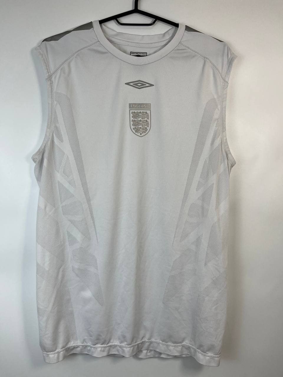 Umbro ENGLAND SLEEVELESS JERSEY UMBRO SIZE XL Size US XL / EU 56 / 4 - 1 Thumbnail