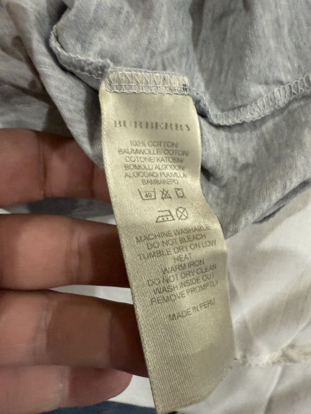 Burberry Very nice Size US M / EU 48-50 / 2 - 7 Thumbnail