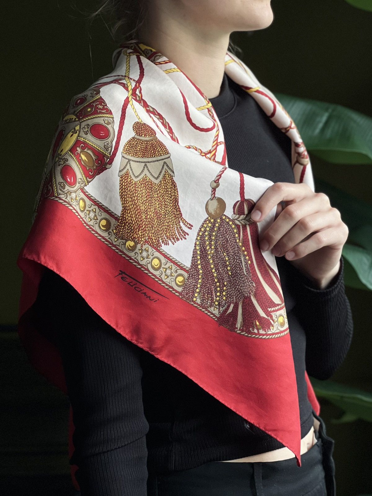 Vintage Feliciani Red Silk Scarf 86x85cm Tassel Print Vintage Size ONE SIZE - 3 Thumbnail
